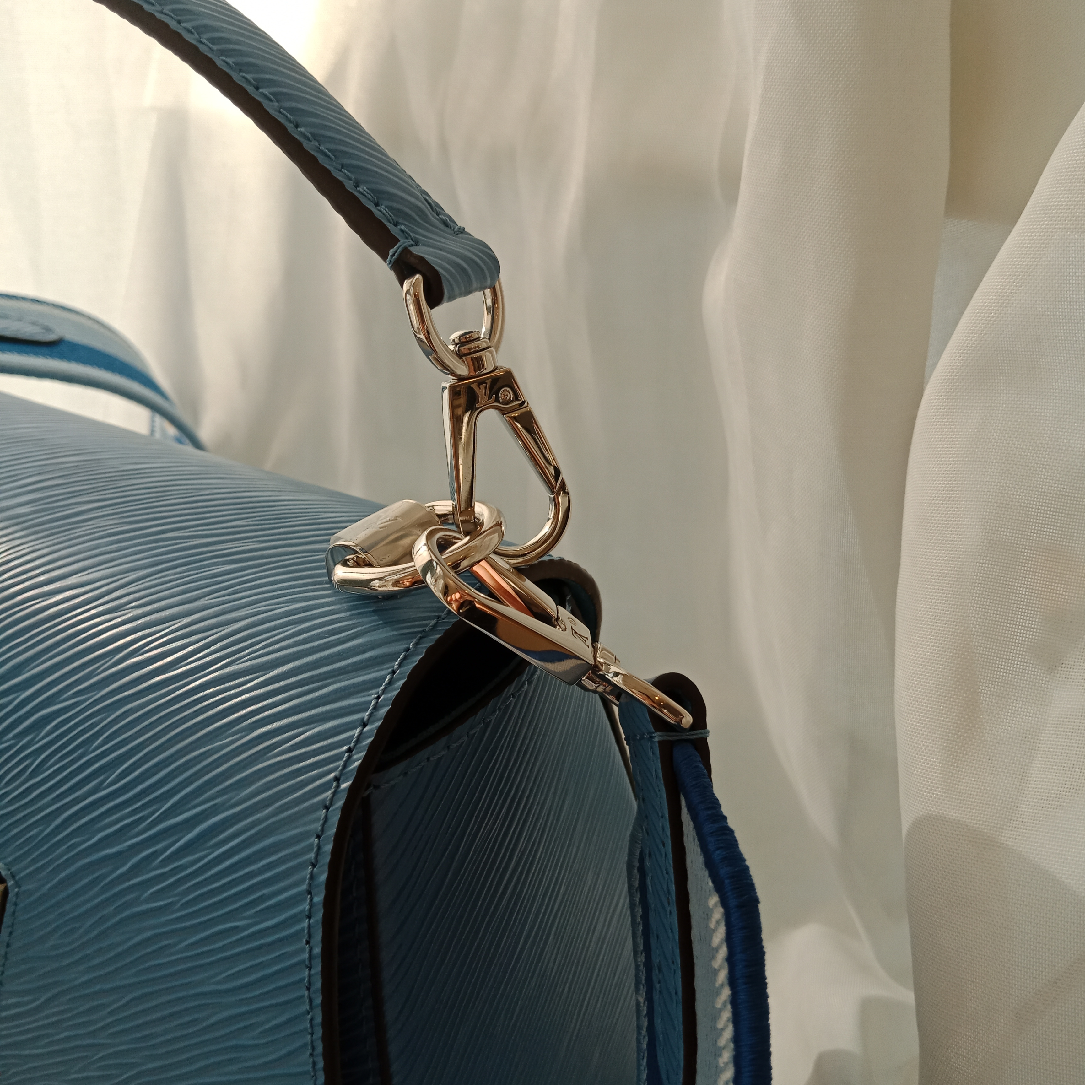 Louis Vuitton Vintage - Epi Twist MM Bag - Blue - Leather and Epi