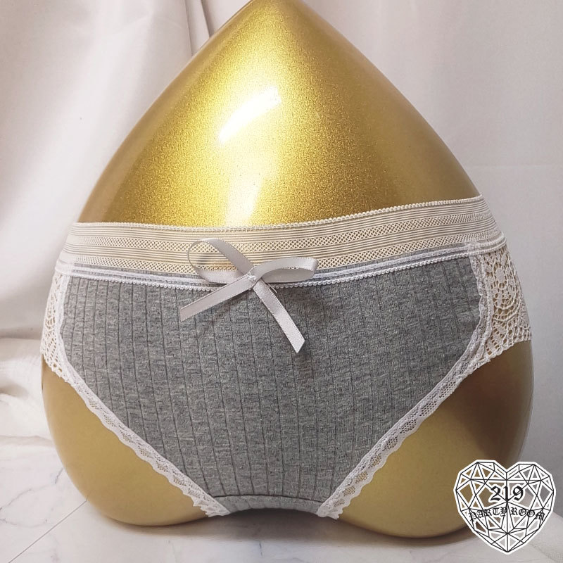 C-螺紋配蕾絲小少女內褲