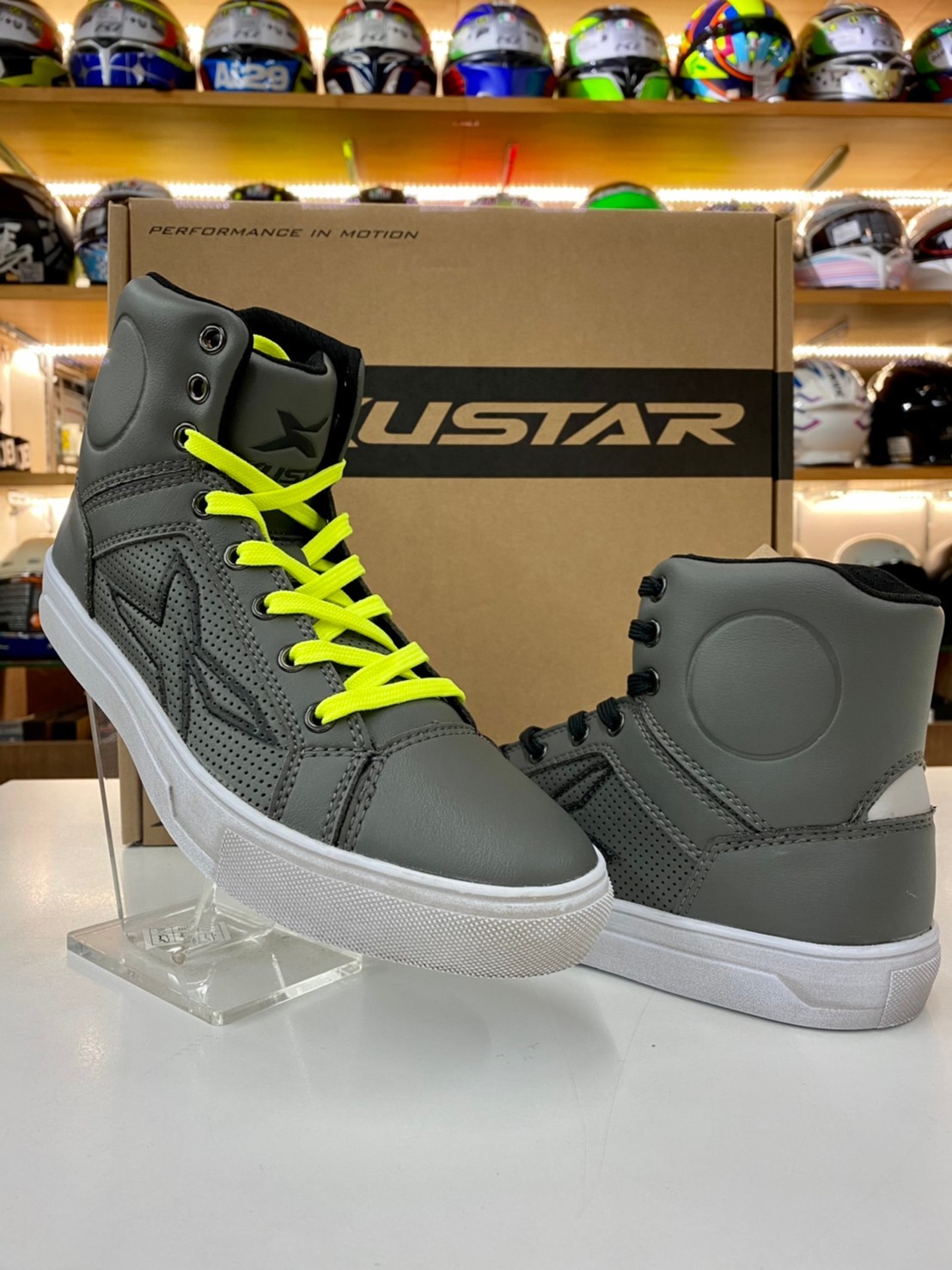 EXUSTAR E-SBT112 GYBK 灰黑 透氣 休閒靴