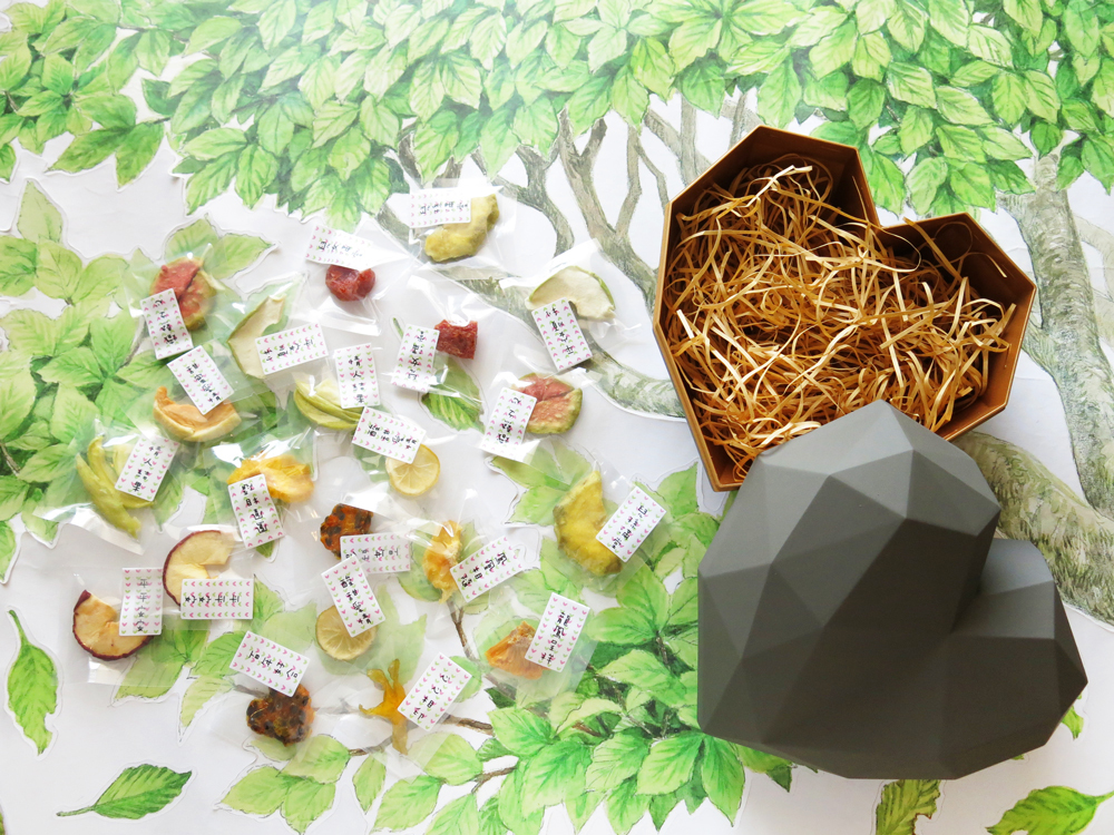 祝福之心婚禮水泥灰愛心禮盒(中)