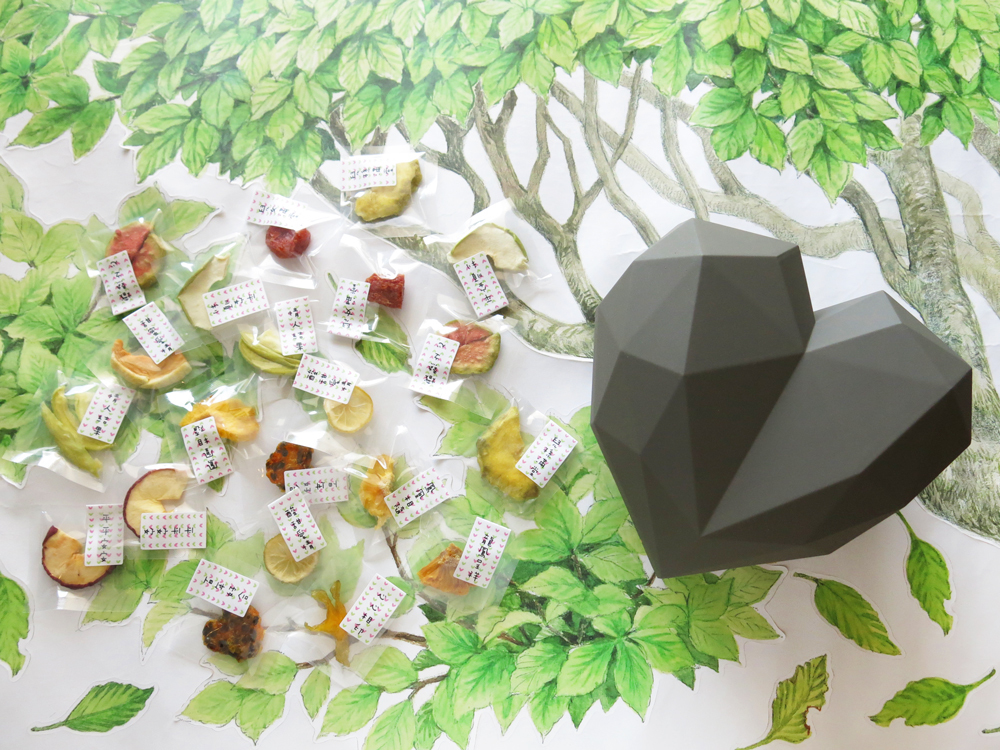 祝福之心婚禮水泥灰愛心禮盒(中)