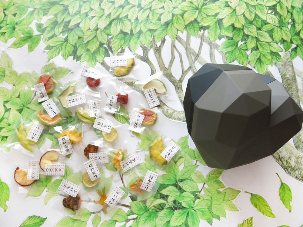 祝福之心婚禮灰黑雙色愛心禮盒(中)