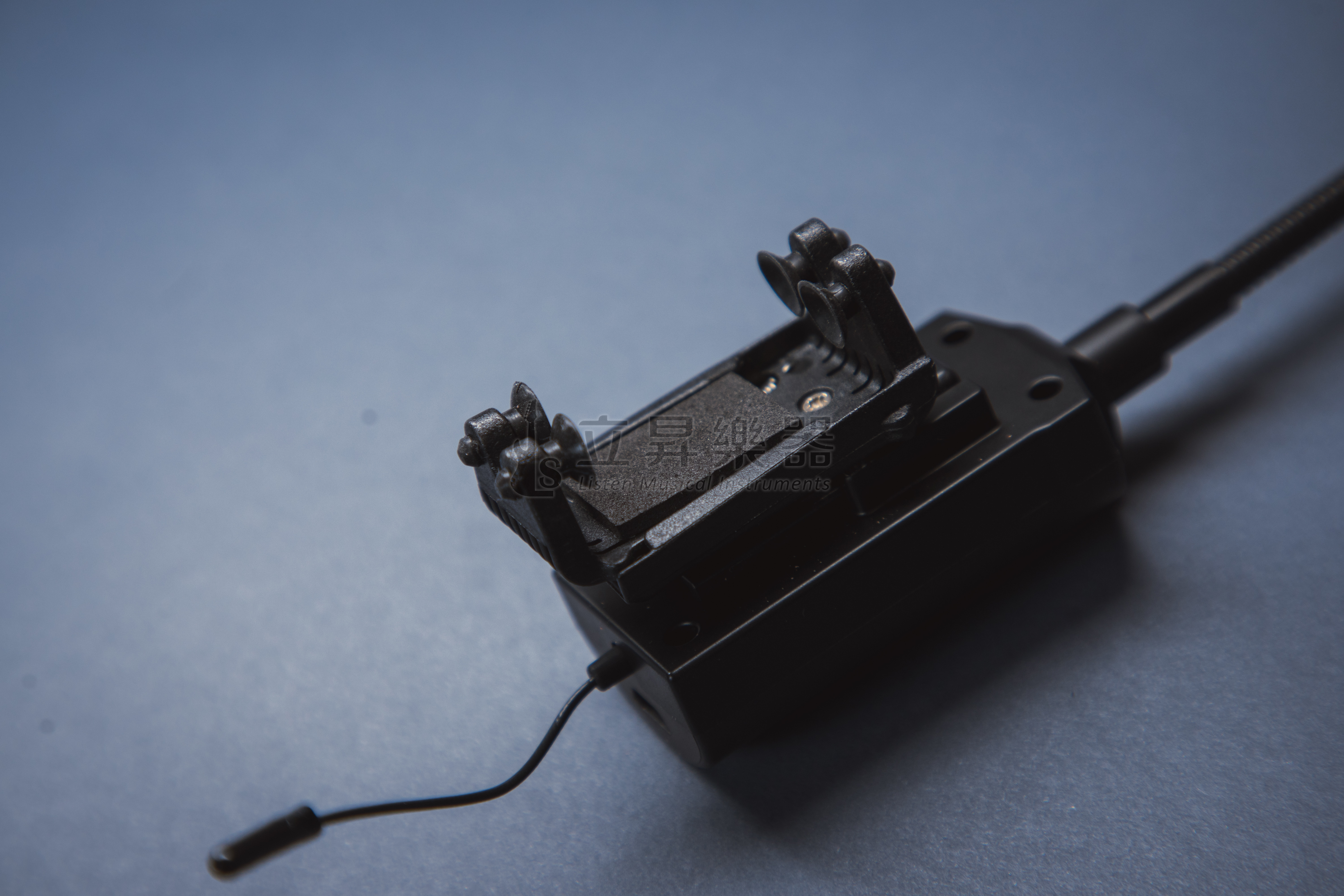 ACEMIC ACEMIC VT-5 充電式 無線麥克風系統 小提琴專用 VT5 第 5 張圖片｜三峽弦樂器