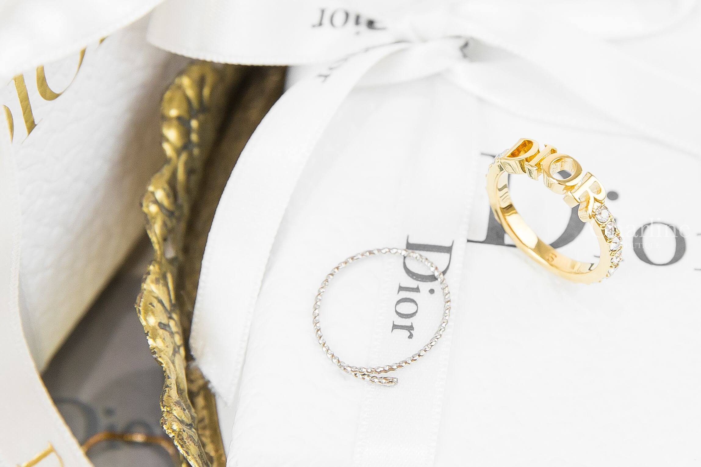 Dior Dio(r)evolution Ring 金色Dior水鑽戒指-Charline Boutique 精品代購