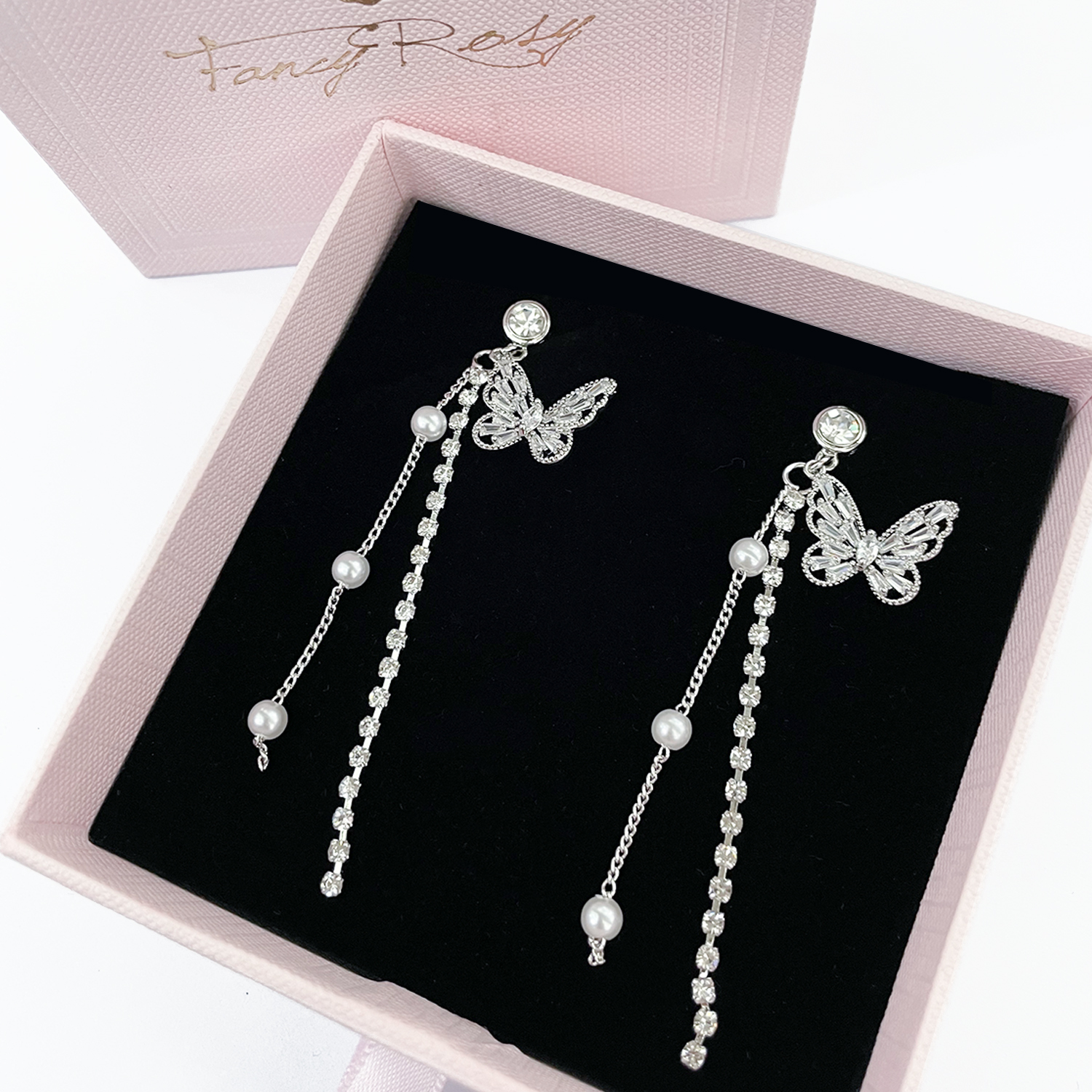925 Sterling Silver Crystal Bow Pearl Earrings (Silver)