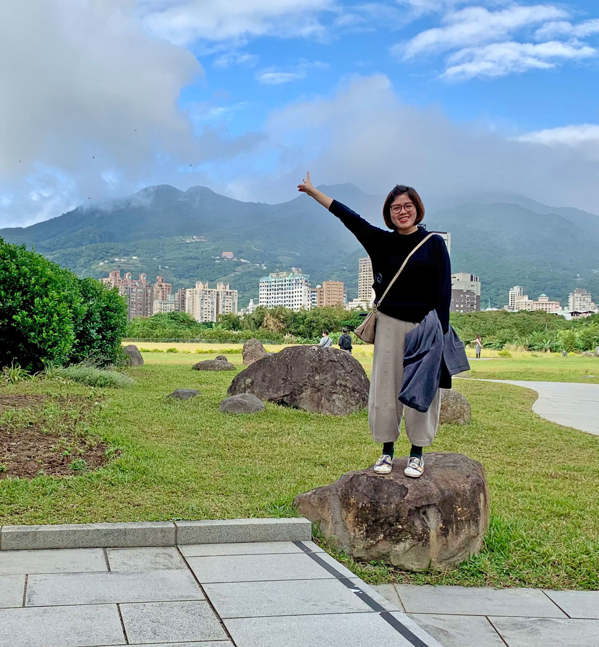 顧客實穿許許兒有機棉翅松果有機棉小徑褲-烤胡桃色