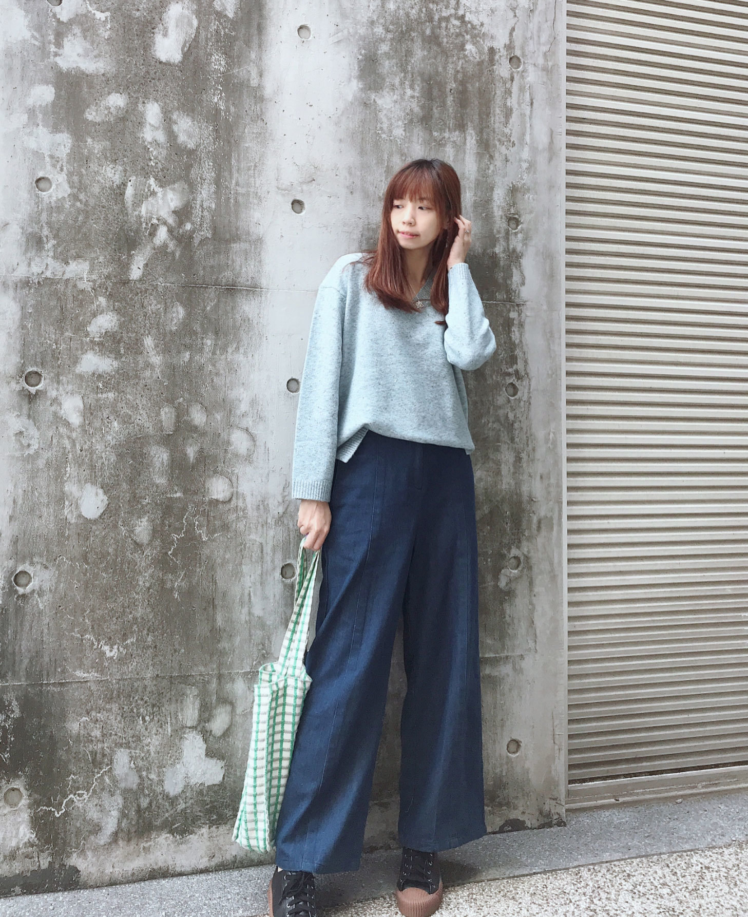 斑點小鹿V領針織上衣