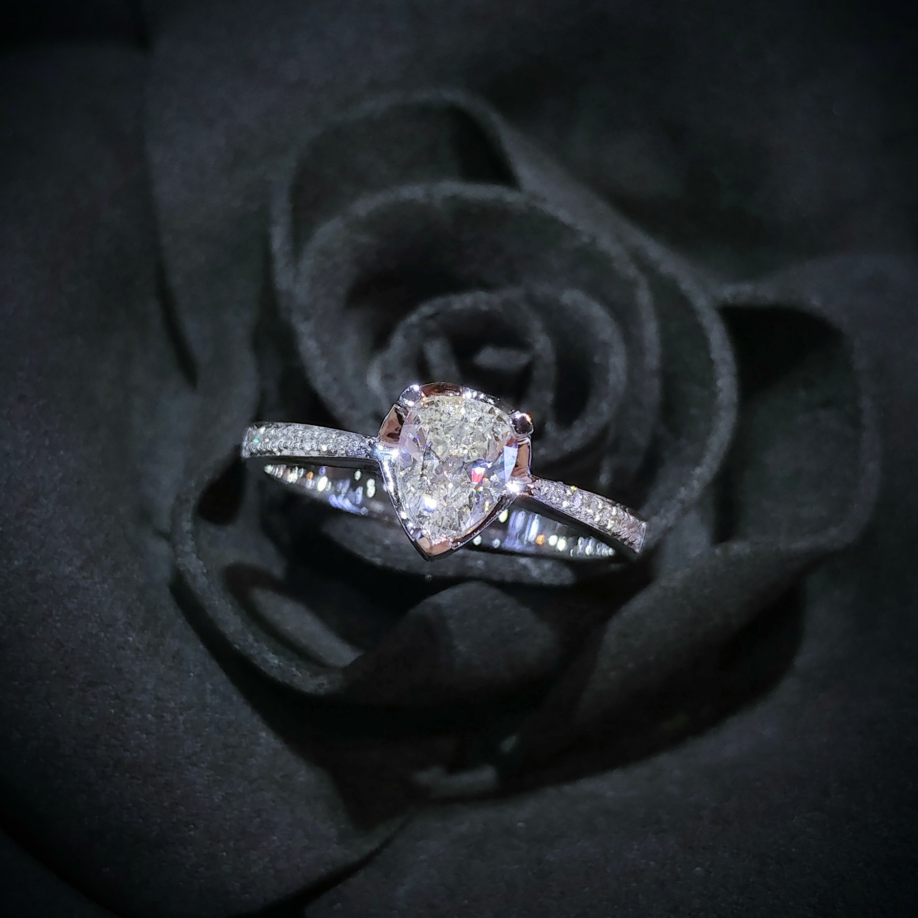 18K White Gold 0.54ct Pear Shaped Diamond Ring