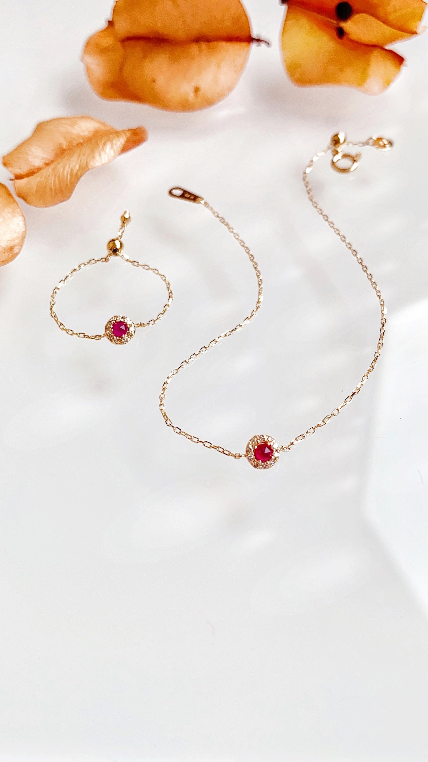 紅寶小花簇鍊戒