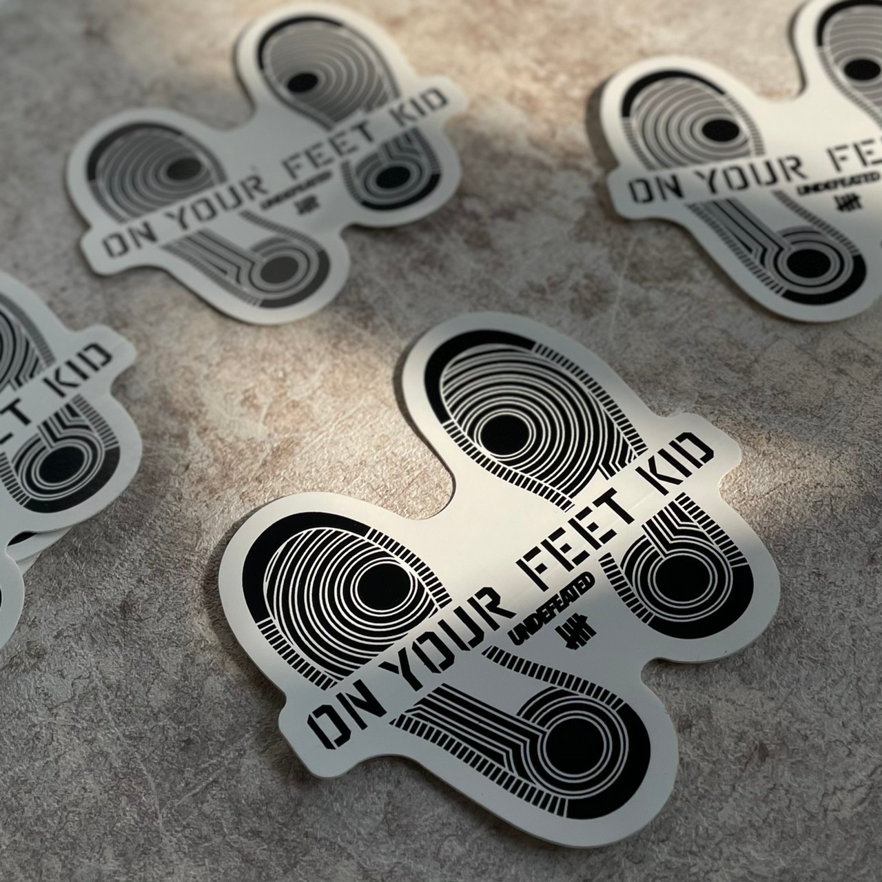 UNDEFEATED ON YOUR FEET KID STICKER 貼紙 腳印