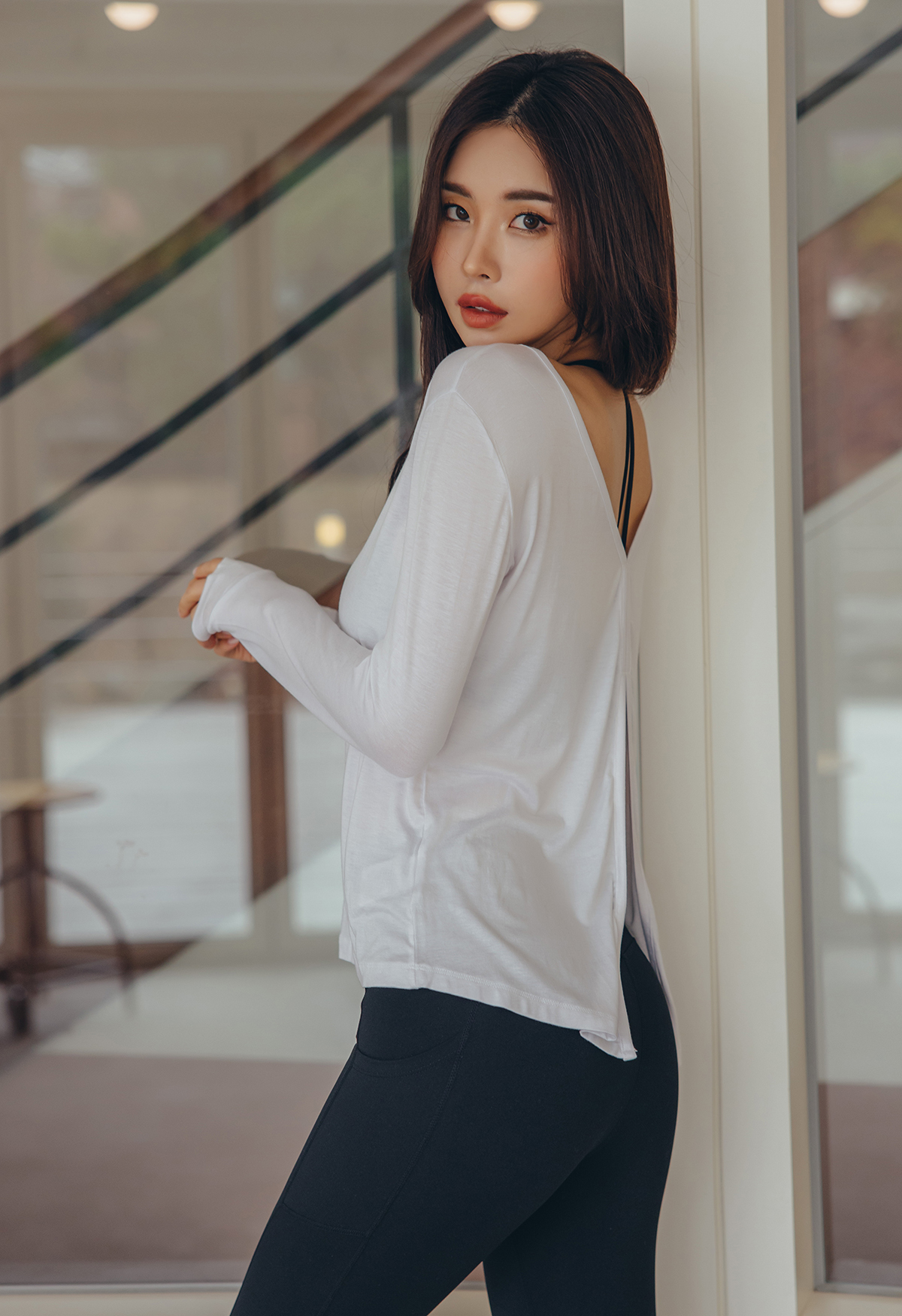 CONCHWEAR - Lesie 後開上衣