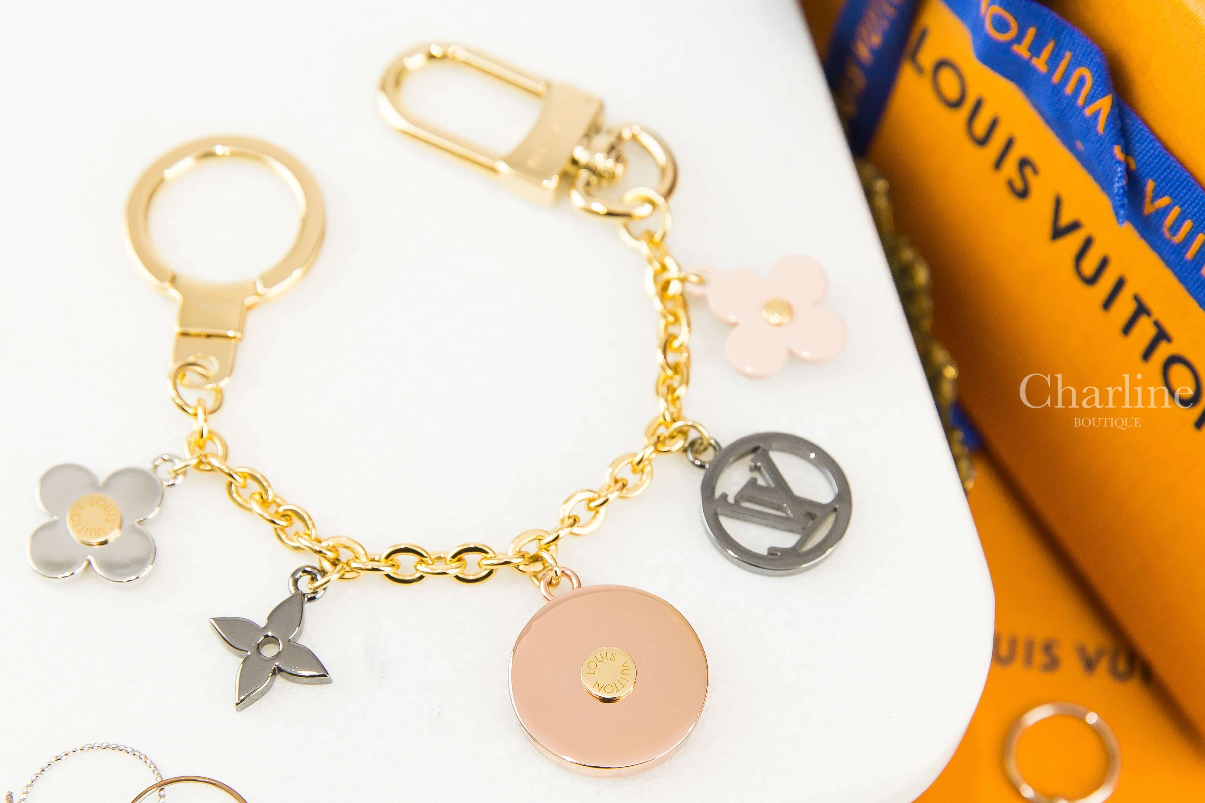 Louis Vuitton Flash Flower Chain Bag Charm 紅色花卉銀 Logo垂墜金鍊鑰匙圈吊飾-Charline Boutique 精品代購