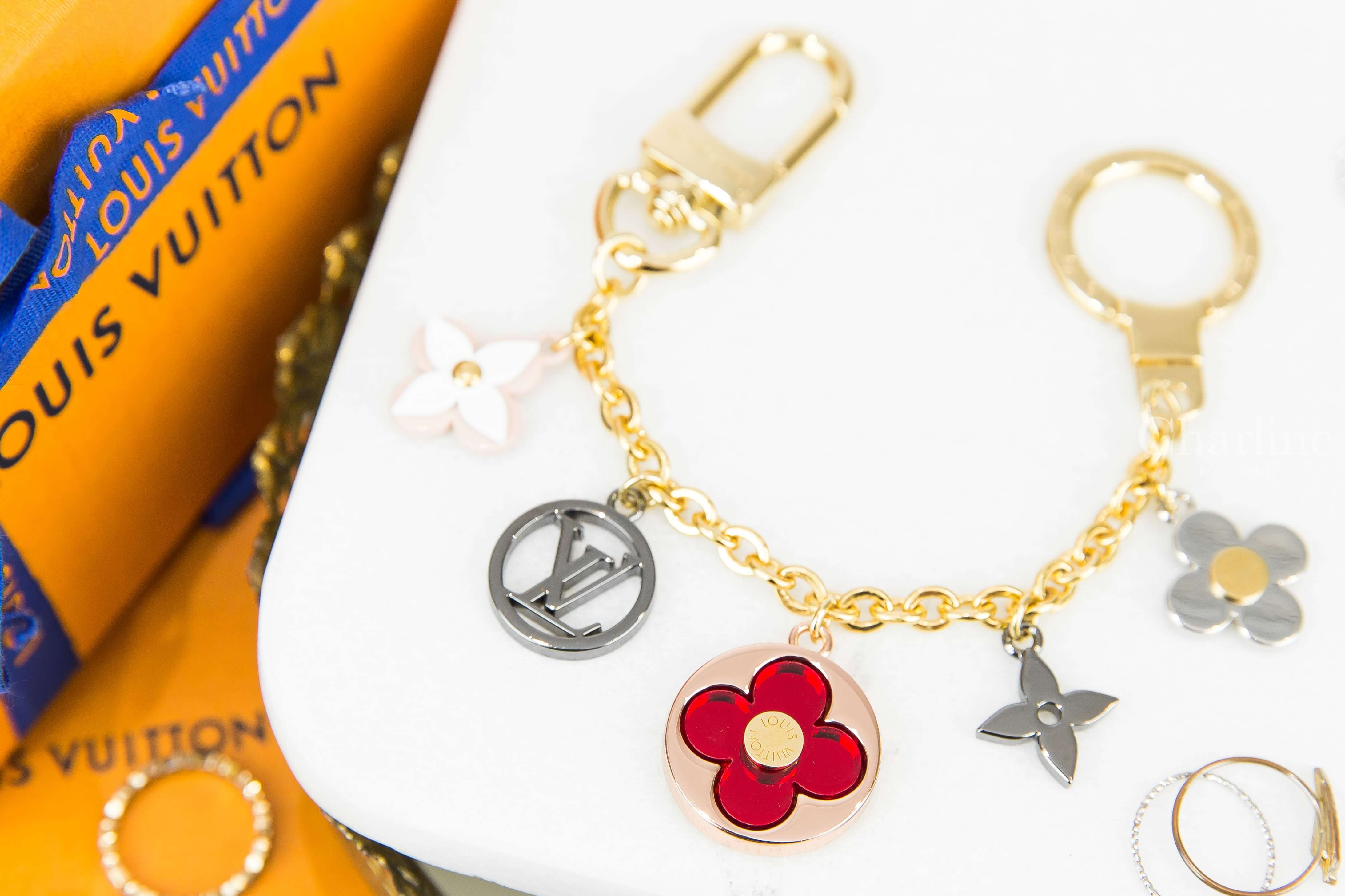 Louis Vuitton Flash Flower Chain Bag Charm 紅色花卉銀 Logo垂墜金鍊鑰匙圈吊飾-Charline Boutique 精品代購