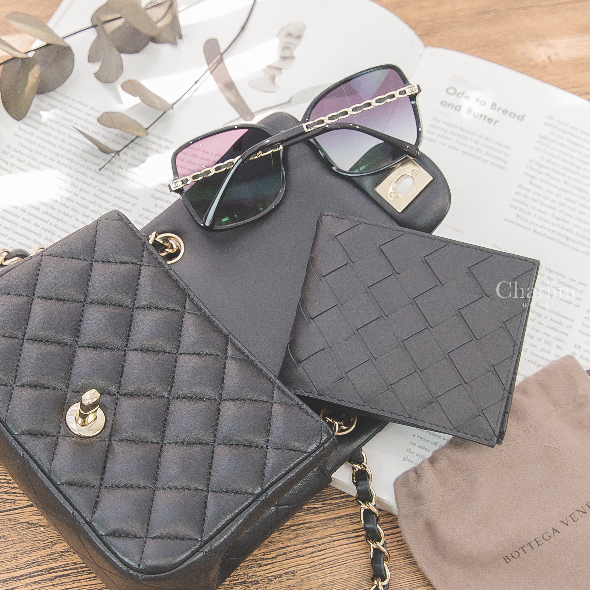 Bottega Veneta Wallet 黑色大格子編織8卡短夾,Chanel Sunglasses 黑色黑框側邊皮穿金鍊太陽眼鏡,Chanel Mini Flap Bag 黑色金鍊小羊皮肩背包-Charline Boutique 精品代購