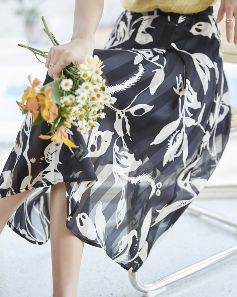 DEER.W 配色印花壓褶雪紡長裙 黑色