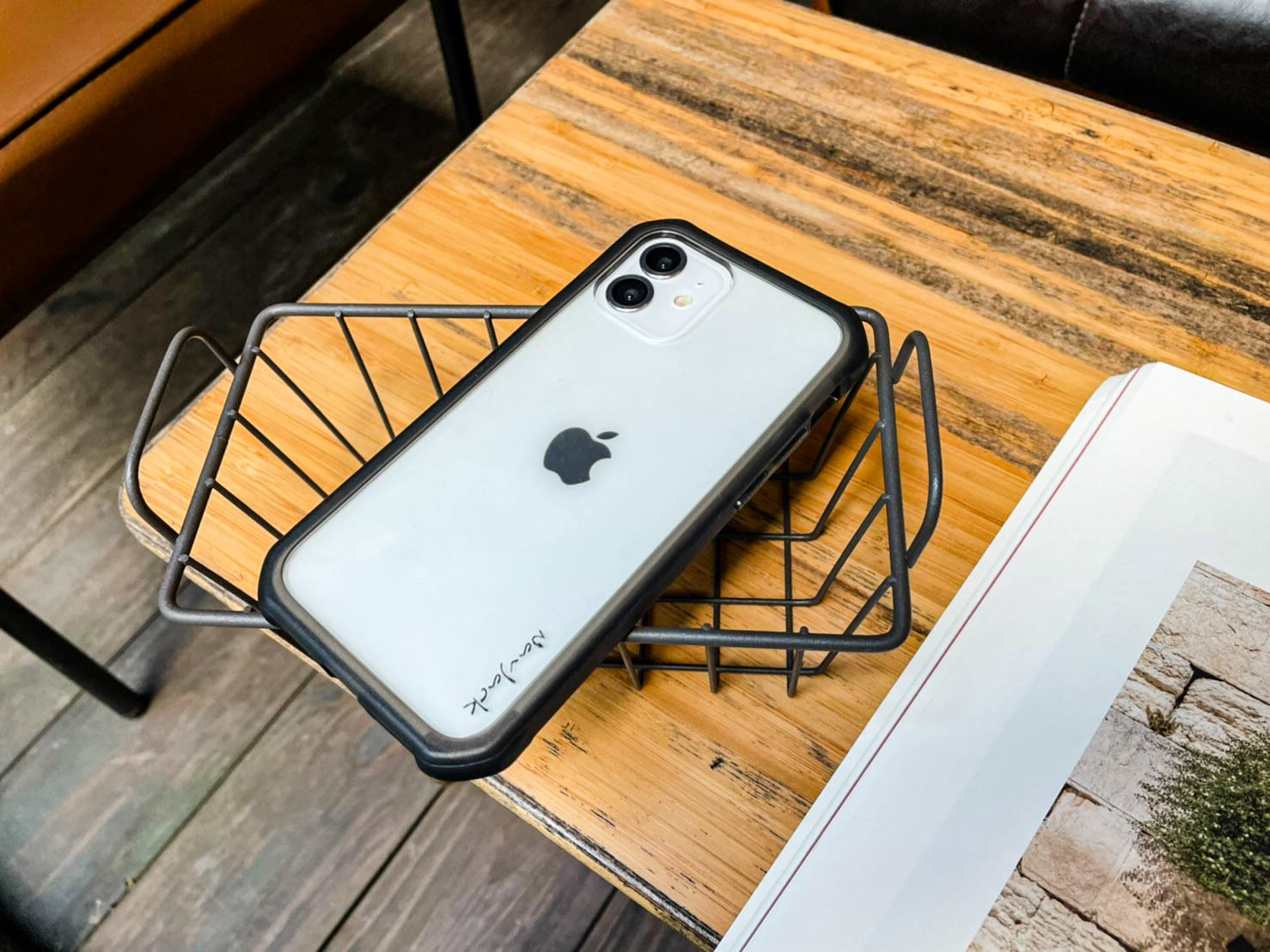 【開箱】白裡透黑的防摔意志 - Rampart Serie