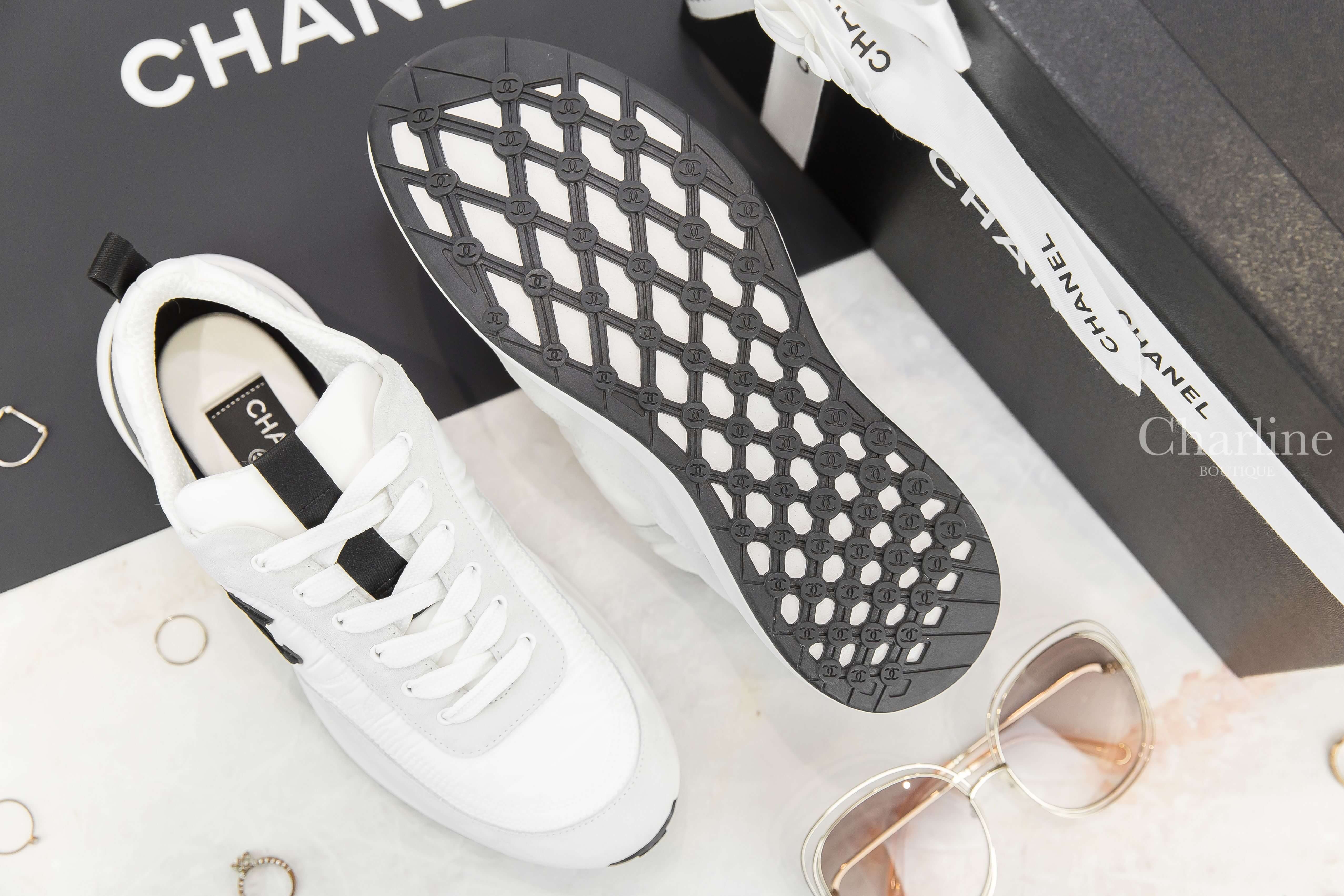 Chanel Trainers 白色尼龍拼灰麂皮黑CC牛皮運動鞋-Charline Boutique 精品代購