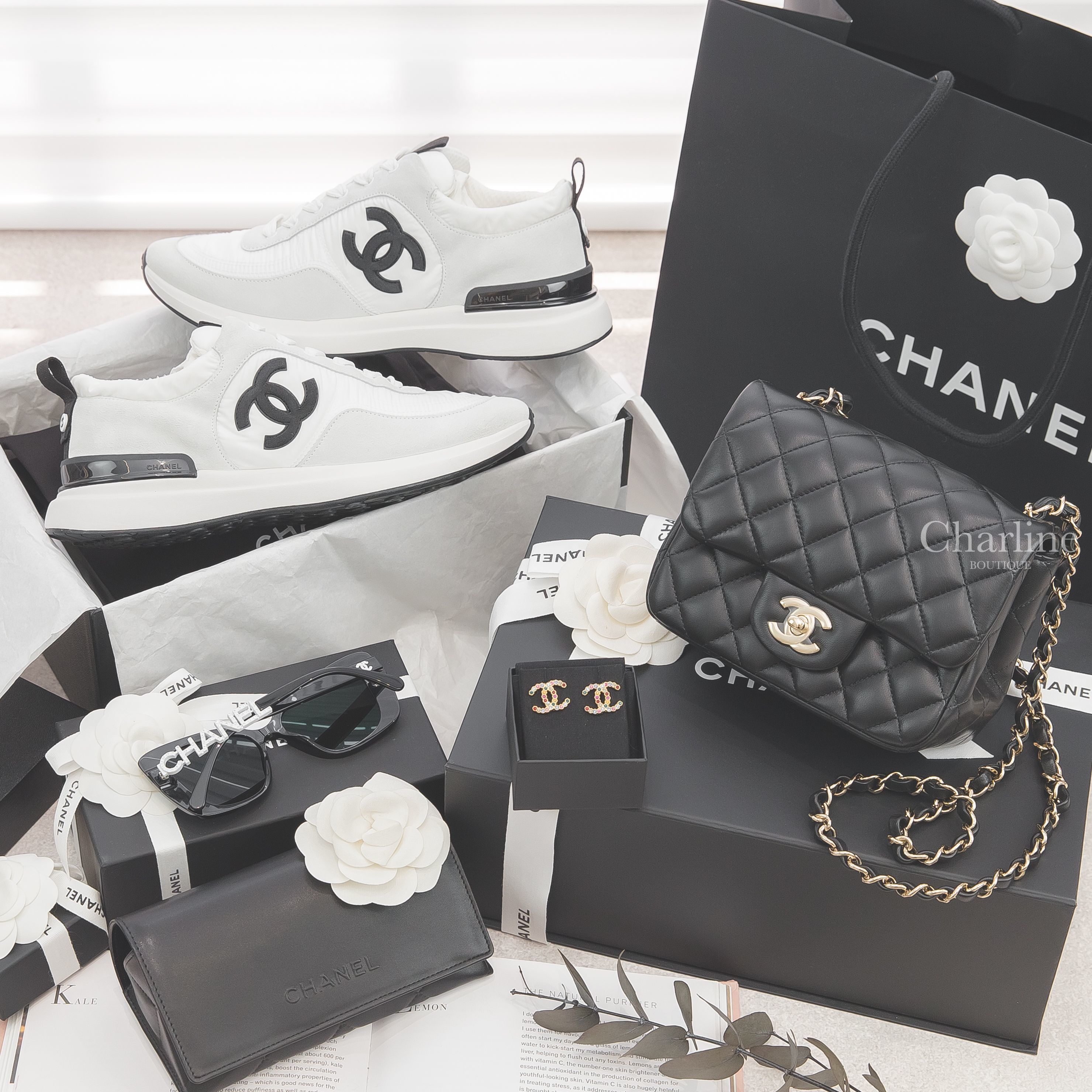 Chanel Sunglasses 黑色側邊白鑽太陽眼鏡,Chanel Bag 黑色金鍊小羊皮肩背包,Chanel Earrings 金色彩色CC耳環,Chanel Trainers 白色牛皮黑CC運動鞋-Charline Boutique 精品代購