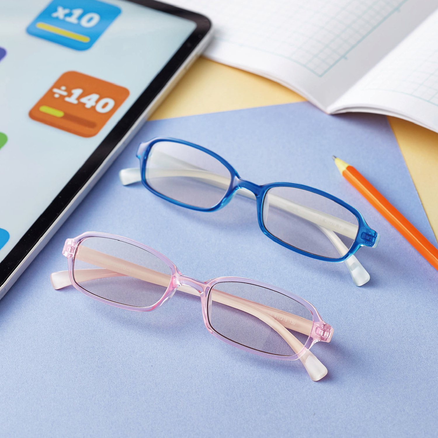 Blue light cut glasses with cute color