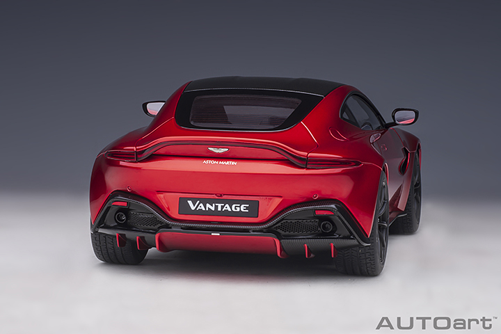 1/18 AUTOART ASTON MARTIN VANTAGE 2019 (HYPER RED) (70277)