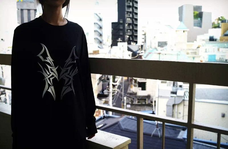 NAKED KING 倉石一樹 x MADSAKI 反光長袖