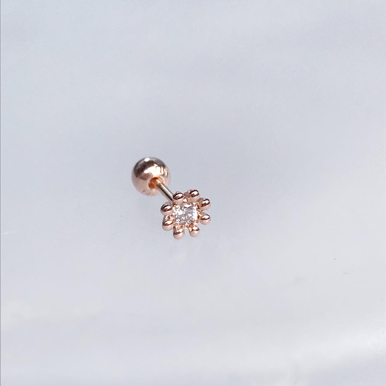 14K顯大小花三分真鑽轉珠耳環