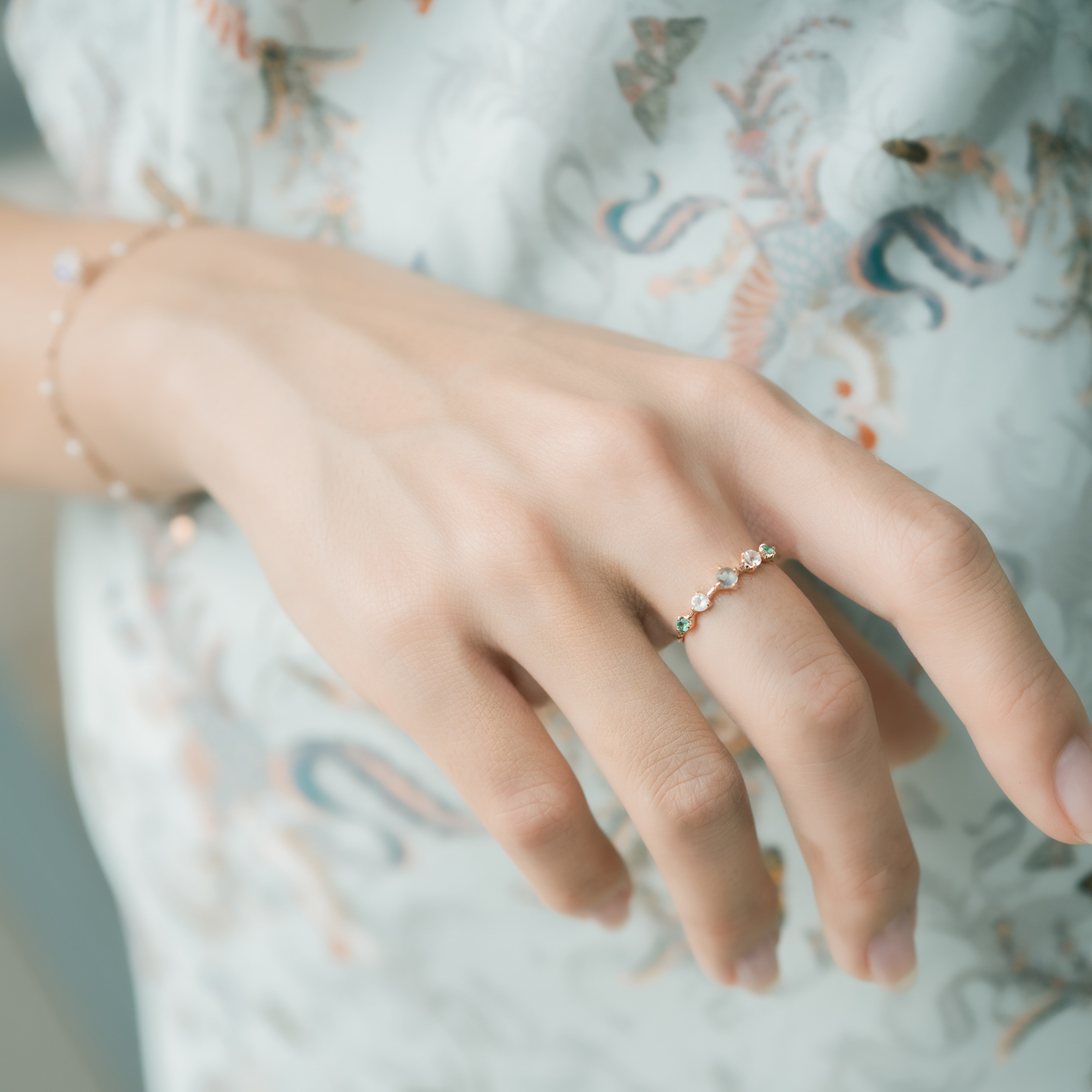 14K綠色行星系寶石戒指