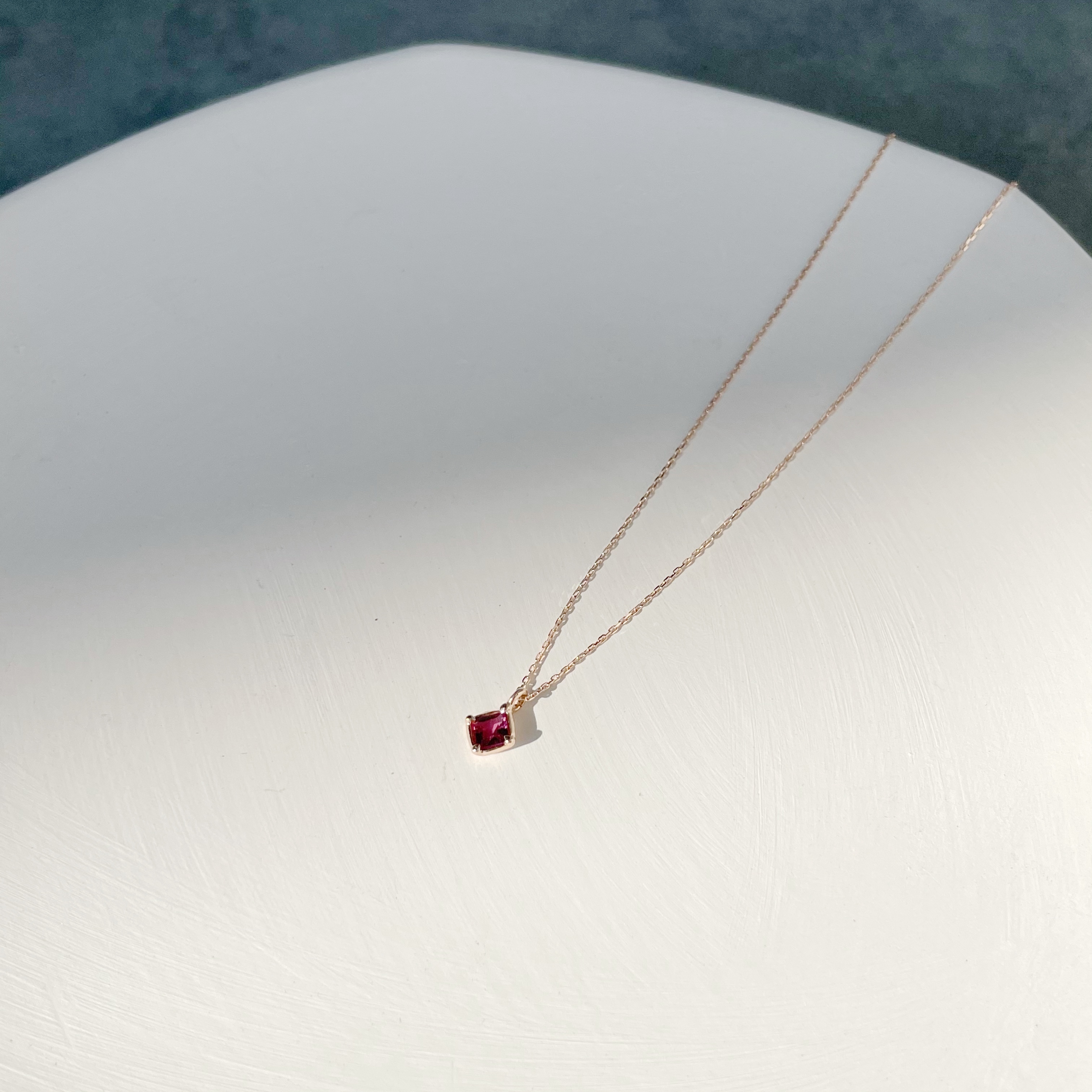 14k簡約菱四爪玫瑰石榴石項鍊