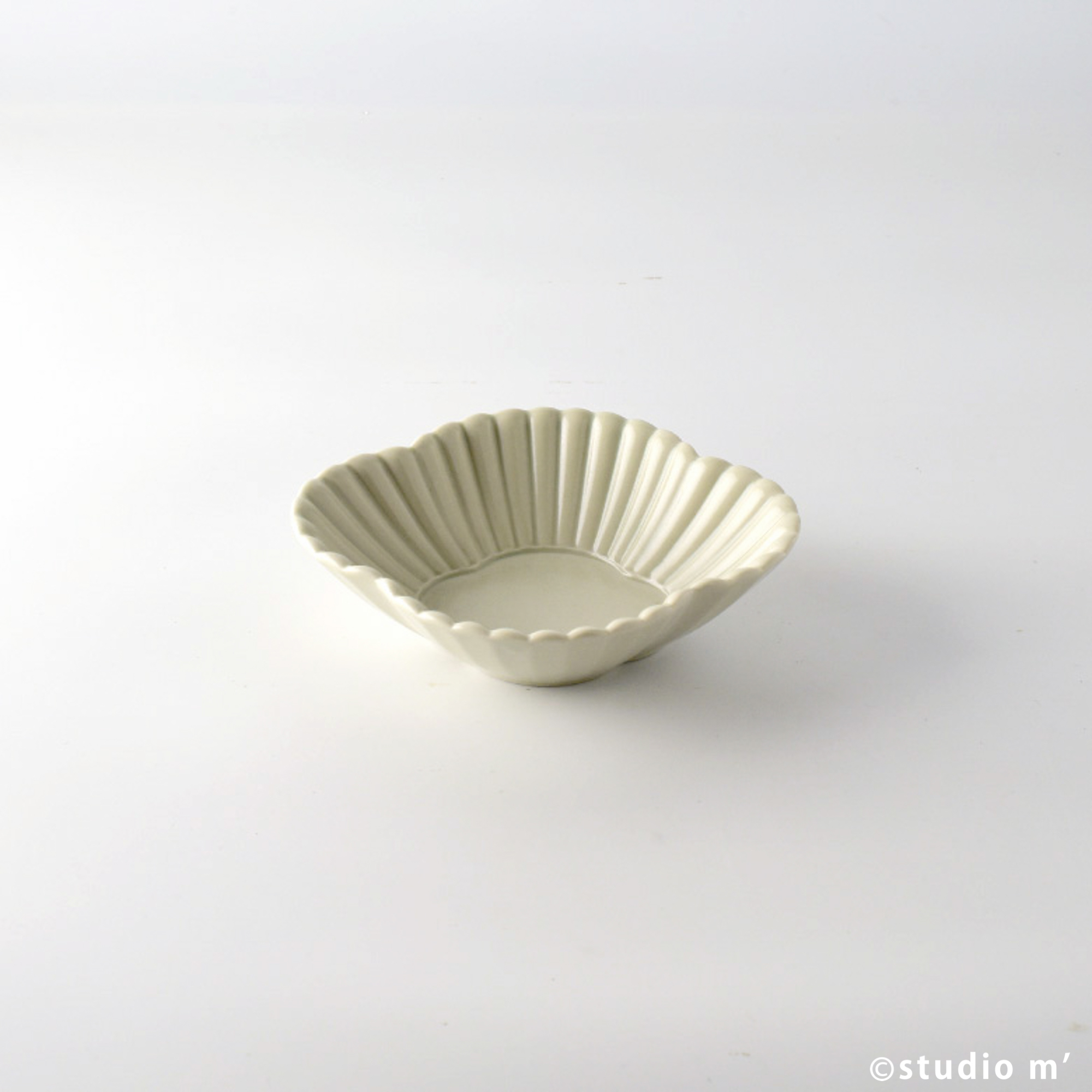 STUDIO M'-KIKUWARI MOKKOU 菊割木瓜 4.5寸鉢 青白