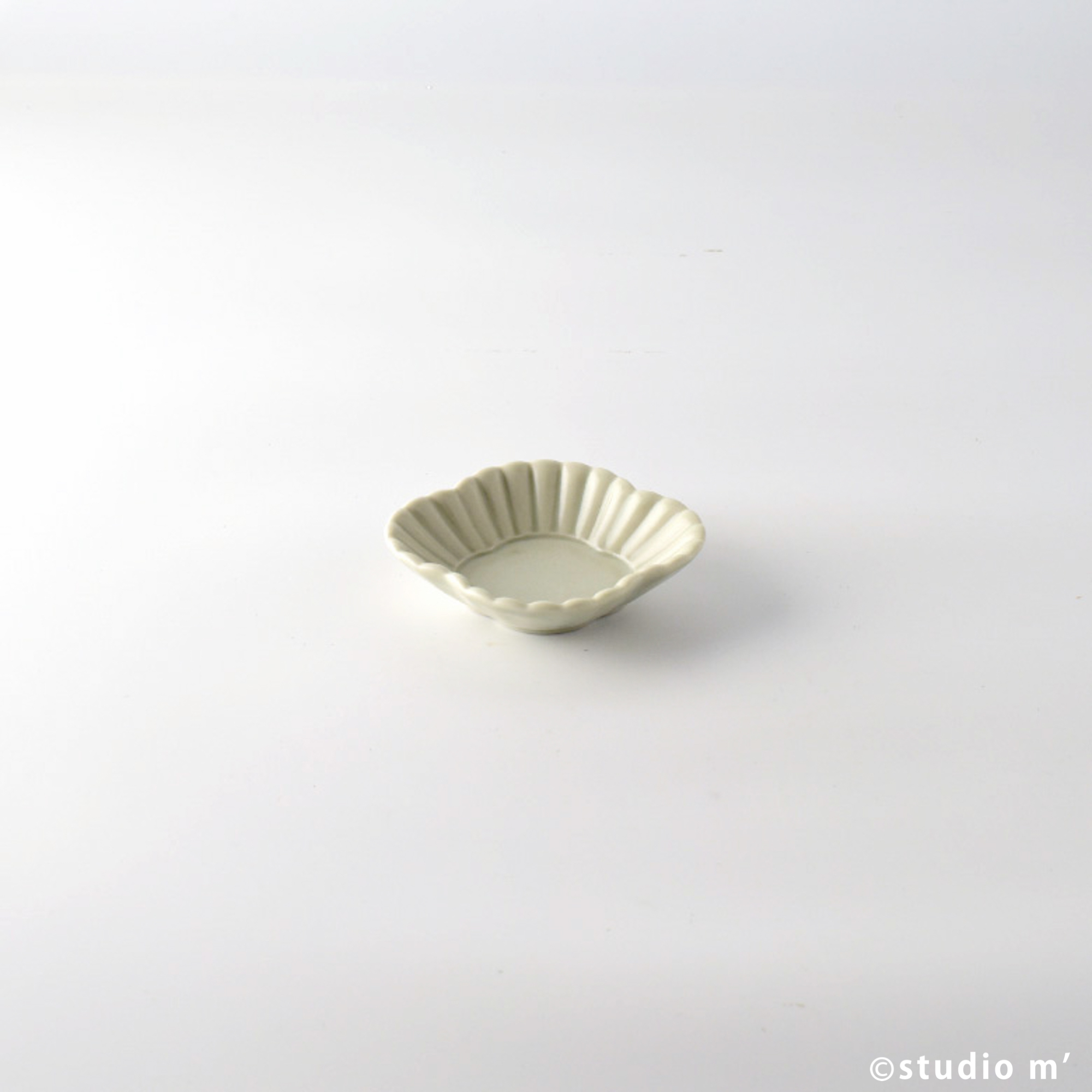 STUDIO M'-KIKUWARI MOKKOU 菊割木瓜 豆皿 青白
