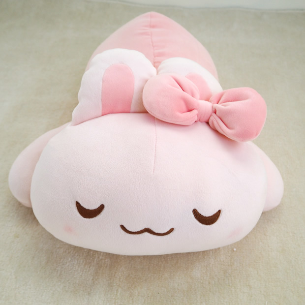 Usamomo 萌兔桃桃 絨毛抱枕 睡得香甜