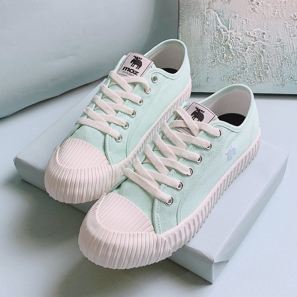 【惜福商品$899】moz瑞典 駝鹿綁帶式帆布餅乾鞋(淺綠)