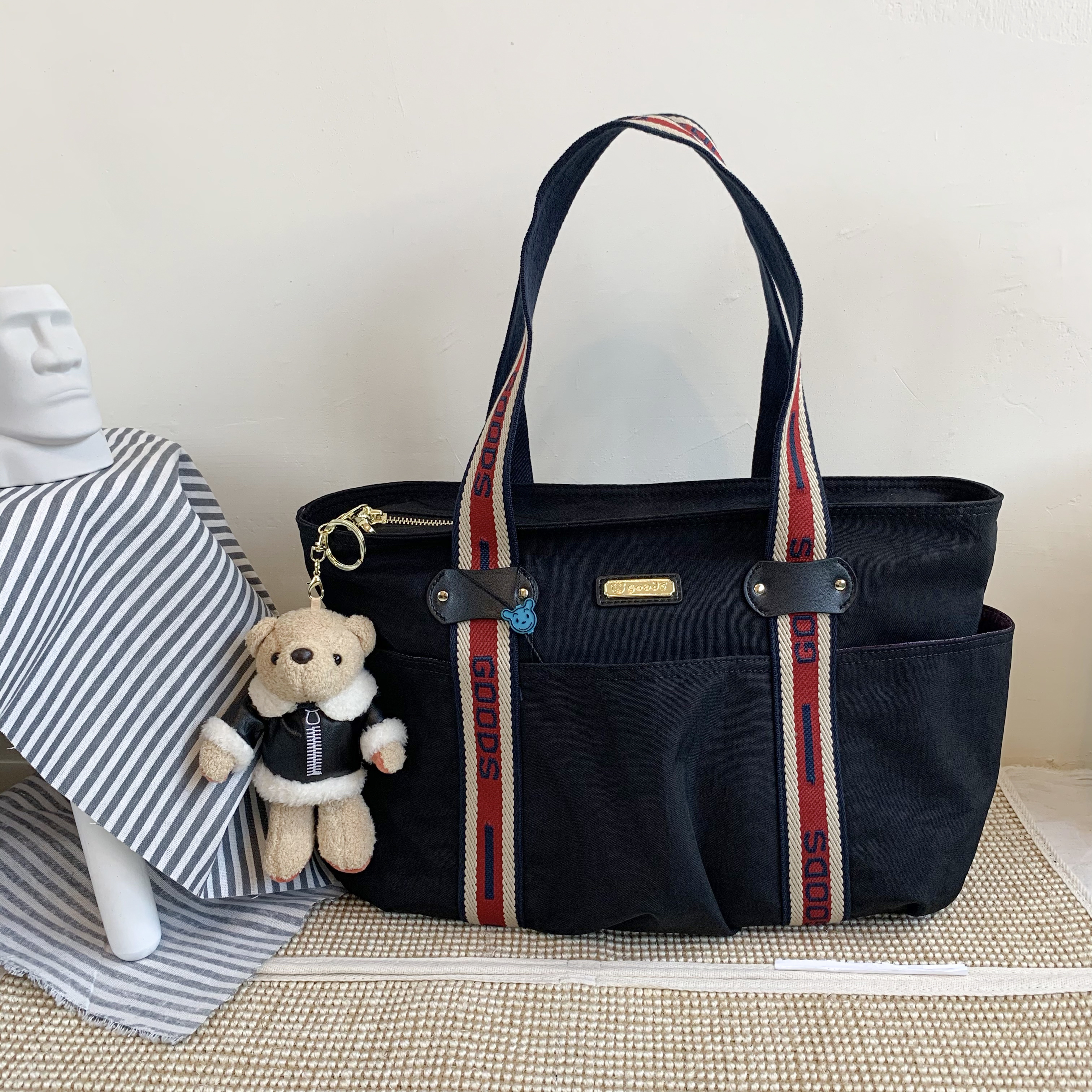 GOODS 織帶黑 防潑水手提包  附吊飾  #2075