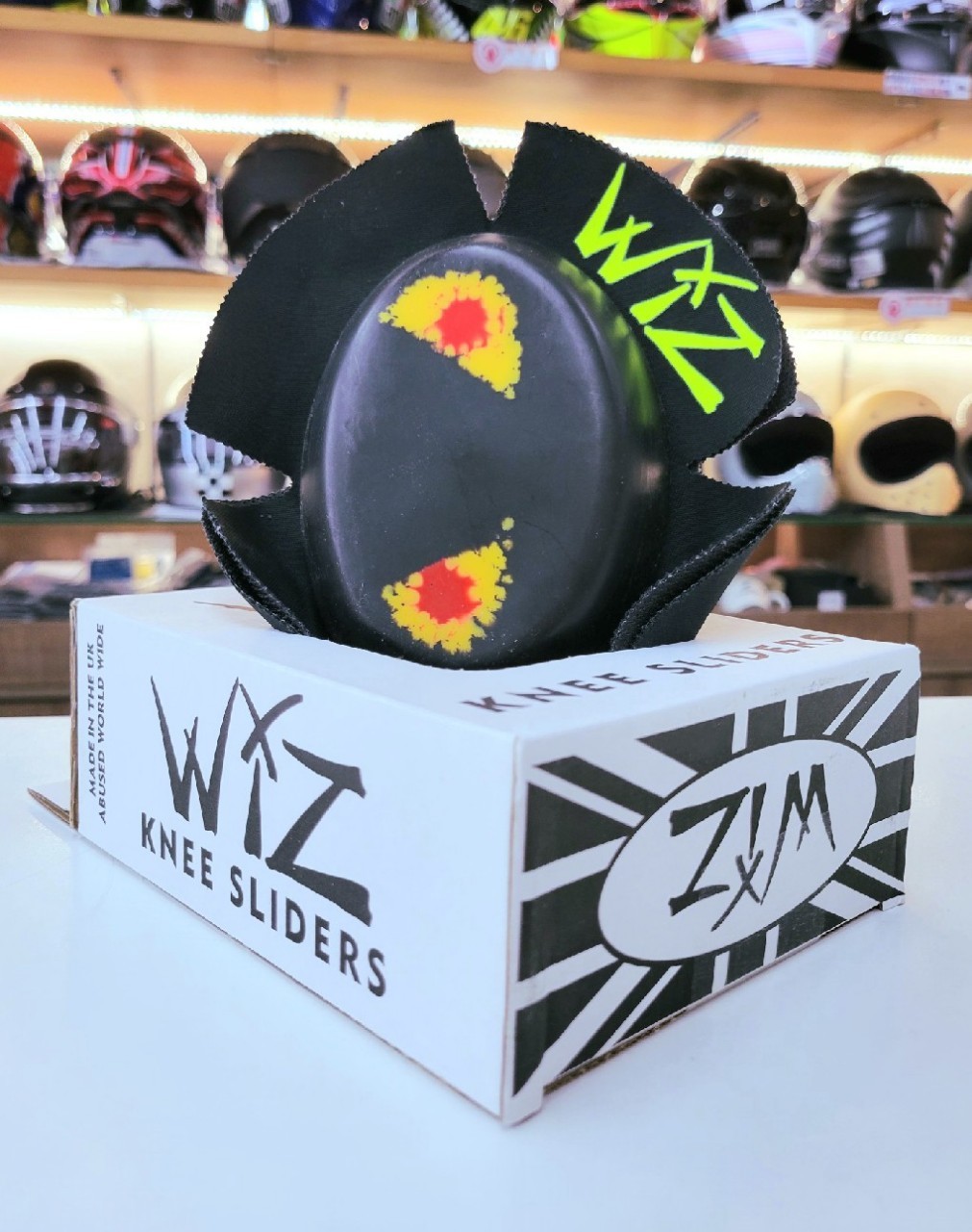 WIZ KNEE SLIDERS 滑塊 無畏惡龍