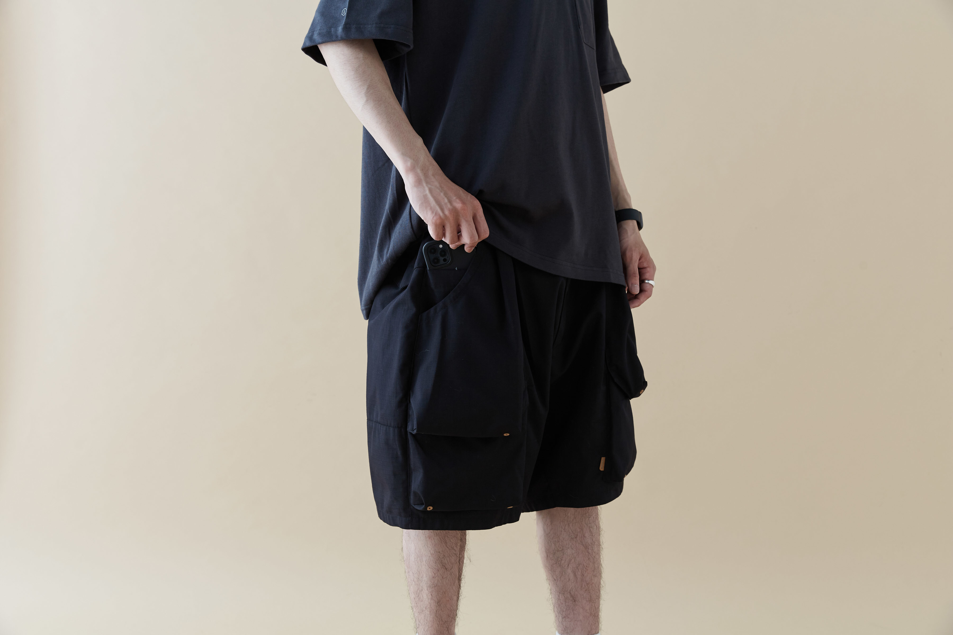 EVIH-01” 2 Layers Pocket Shorts - Black