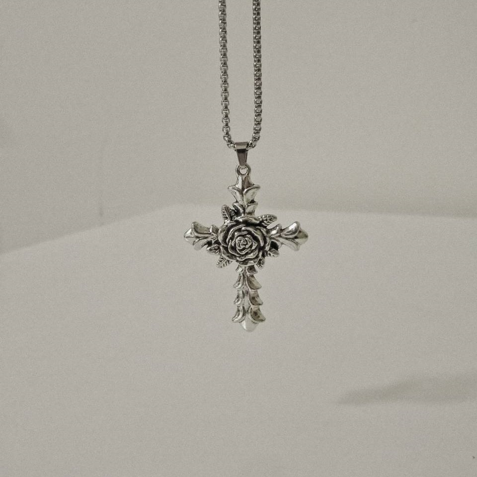 #現貨 (ACCN539) 鋼項鍊 玫瑰十字架