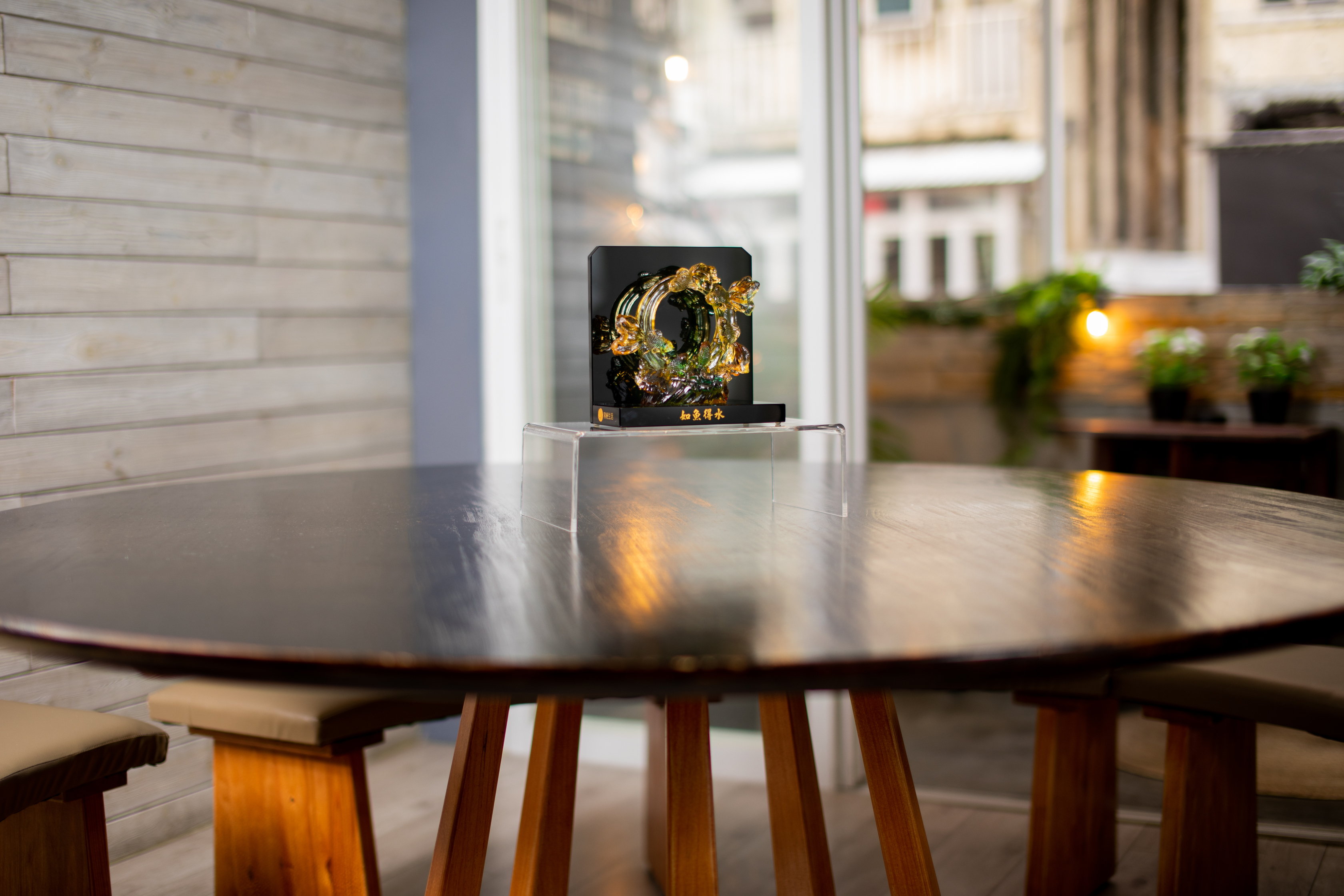 【離火吉祥座】 - 「如魚得水」