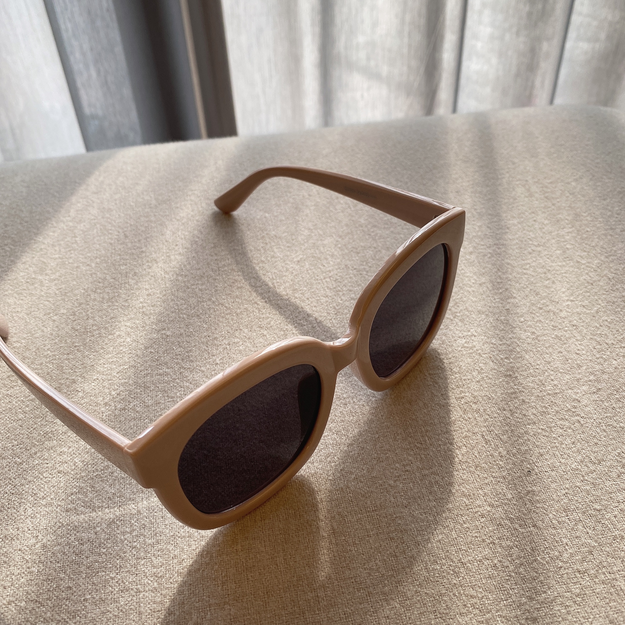 S013511經典方形膠框墨鏡/兩色