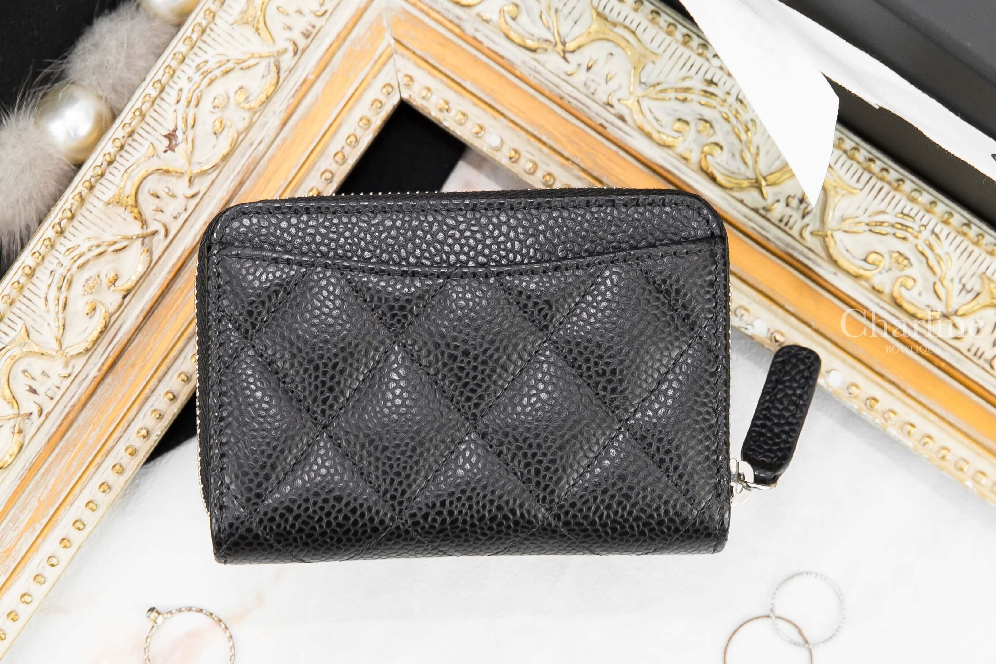 Chanel Classic Zipped Coin Purse 黑色銀CC荔枝菱格紋拉鍊零錢包-Charline Boutique 精品代購