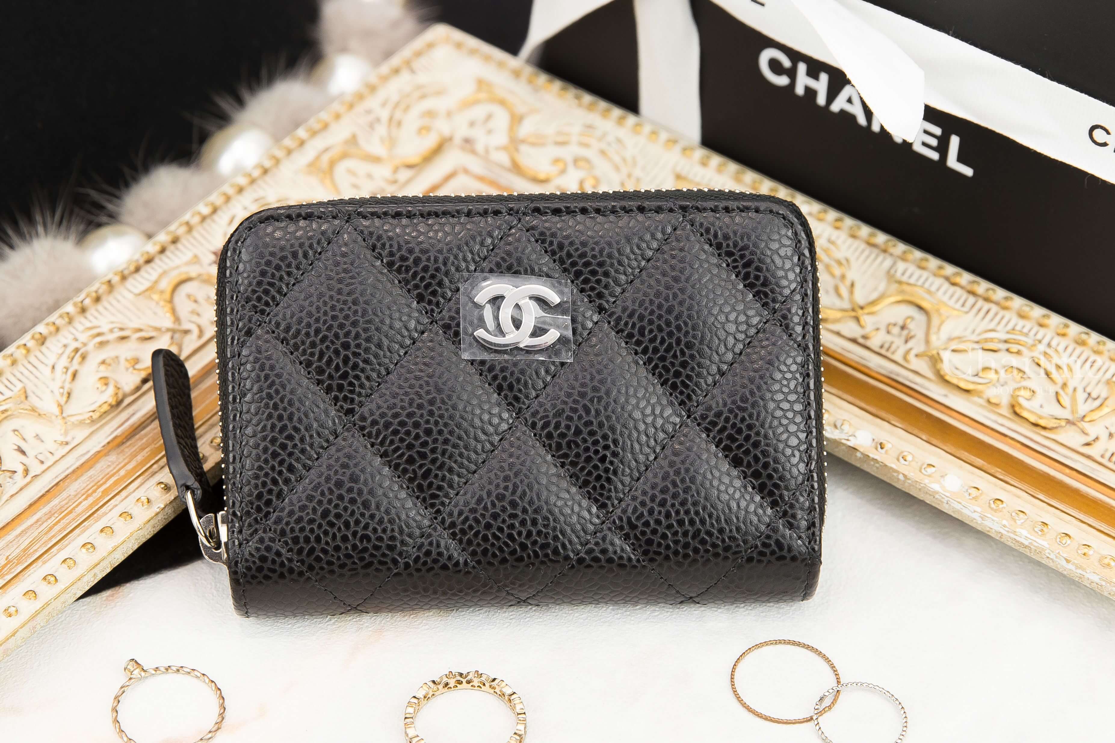 Chanel Classic Zipped Coin Purse 黑色銀CC荔枝菱格紋拉鍊零錢包-Charline Boutique 精品代購
