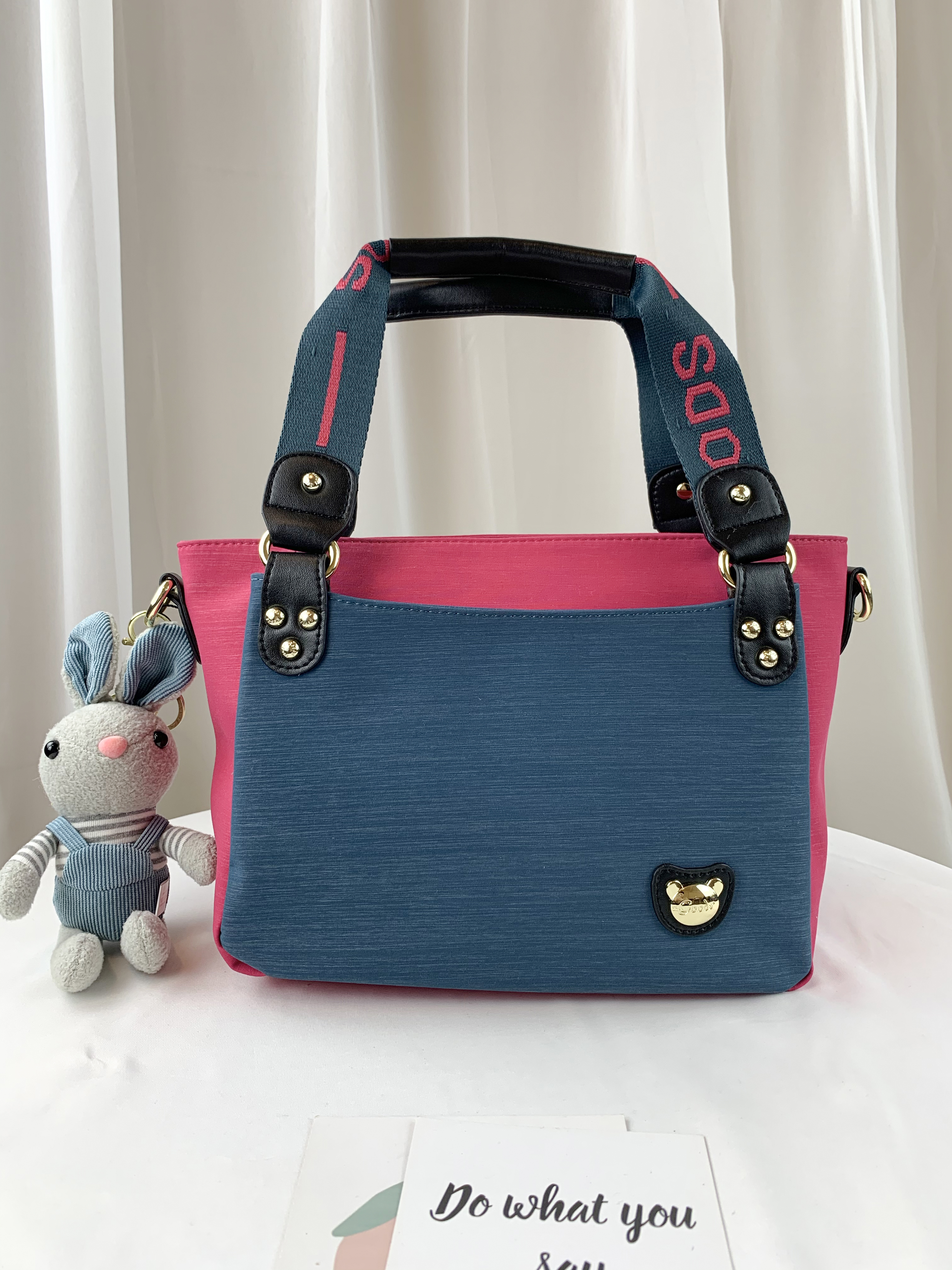 GOODS 綠桃拼色 防潑水手提包 / 側背包 附小熊吊飾 #2005