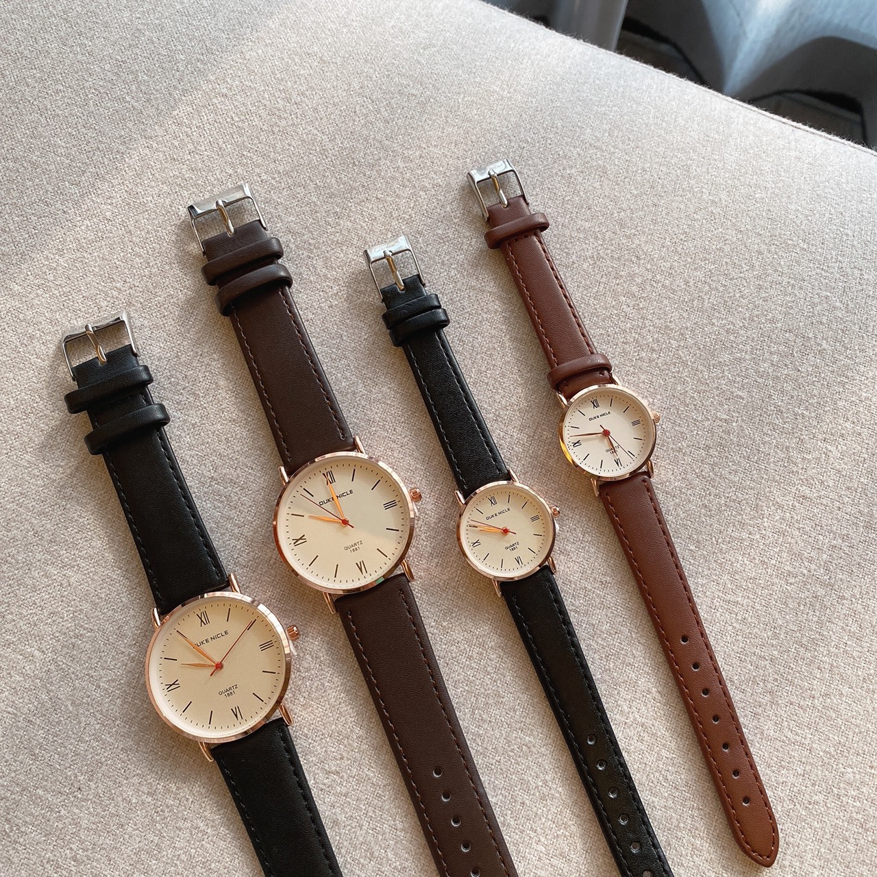 Duke羅馬數字腕錶