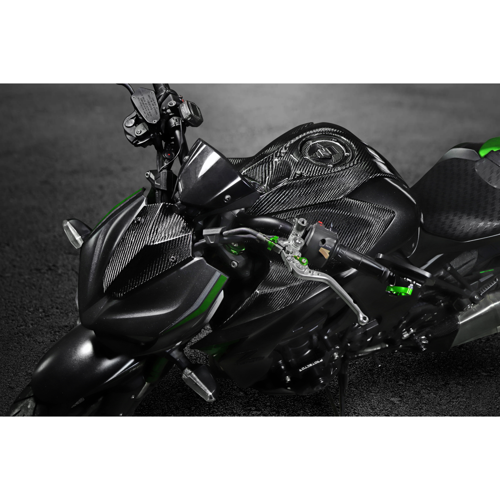 Carbon Fiber Fuel Tank Central Panel for Kawasaki Z1000