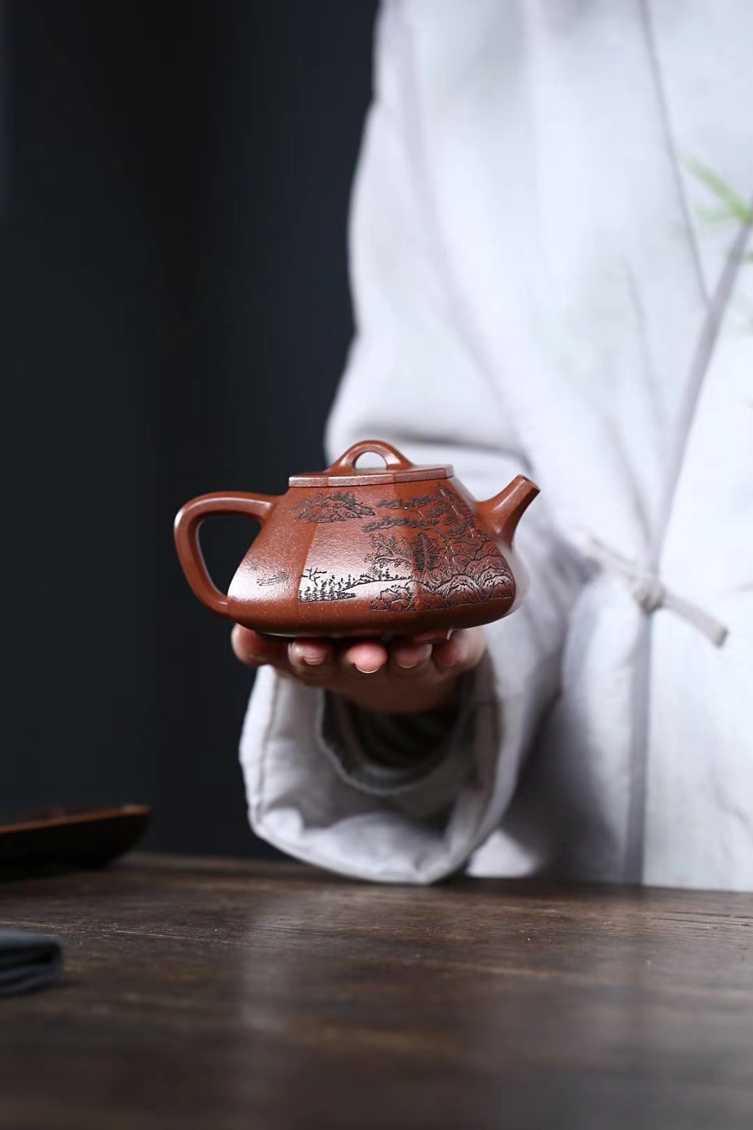 【八方石瓢】古樸典雅，展現出濃厚的古樸韻味與典雅氣質。