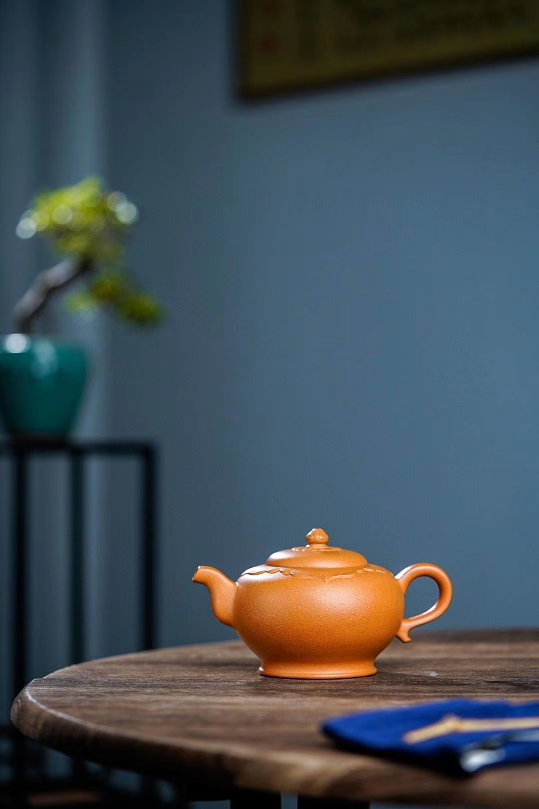 【菱韻壺】 -- 做工非常的精緻，簡樸風，老段泥，別錯過。