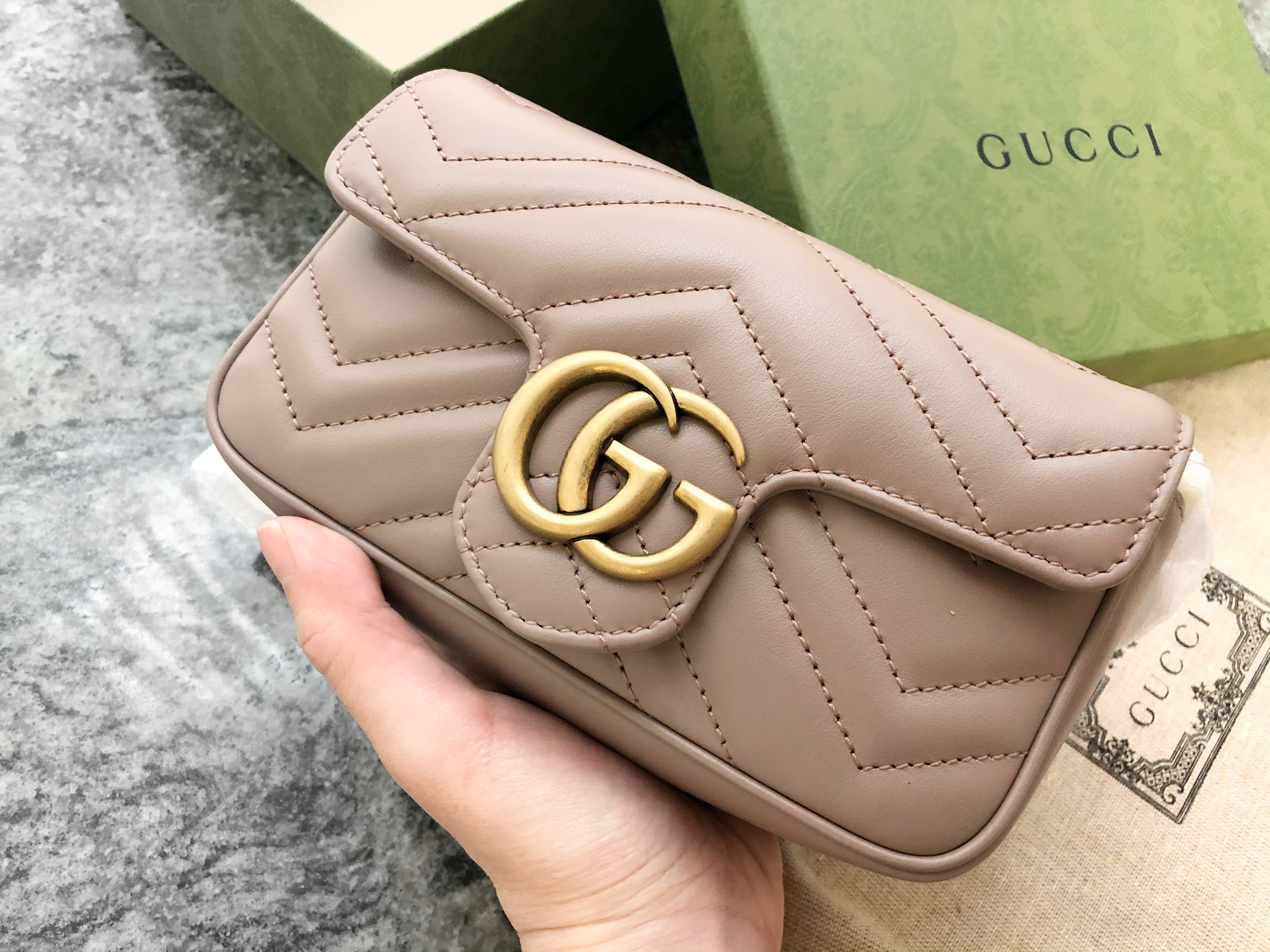 GUCCI GG Marmont Super Mini Bag