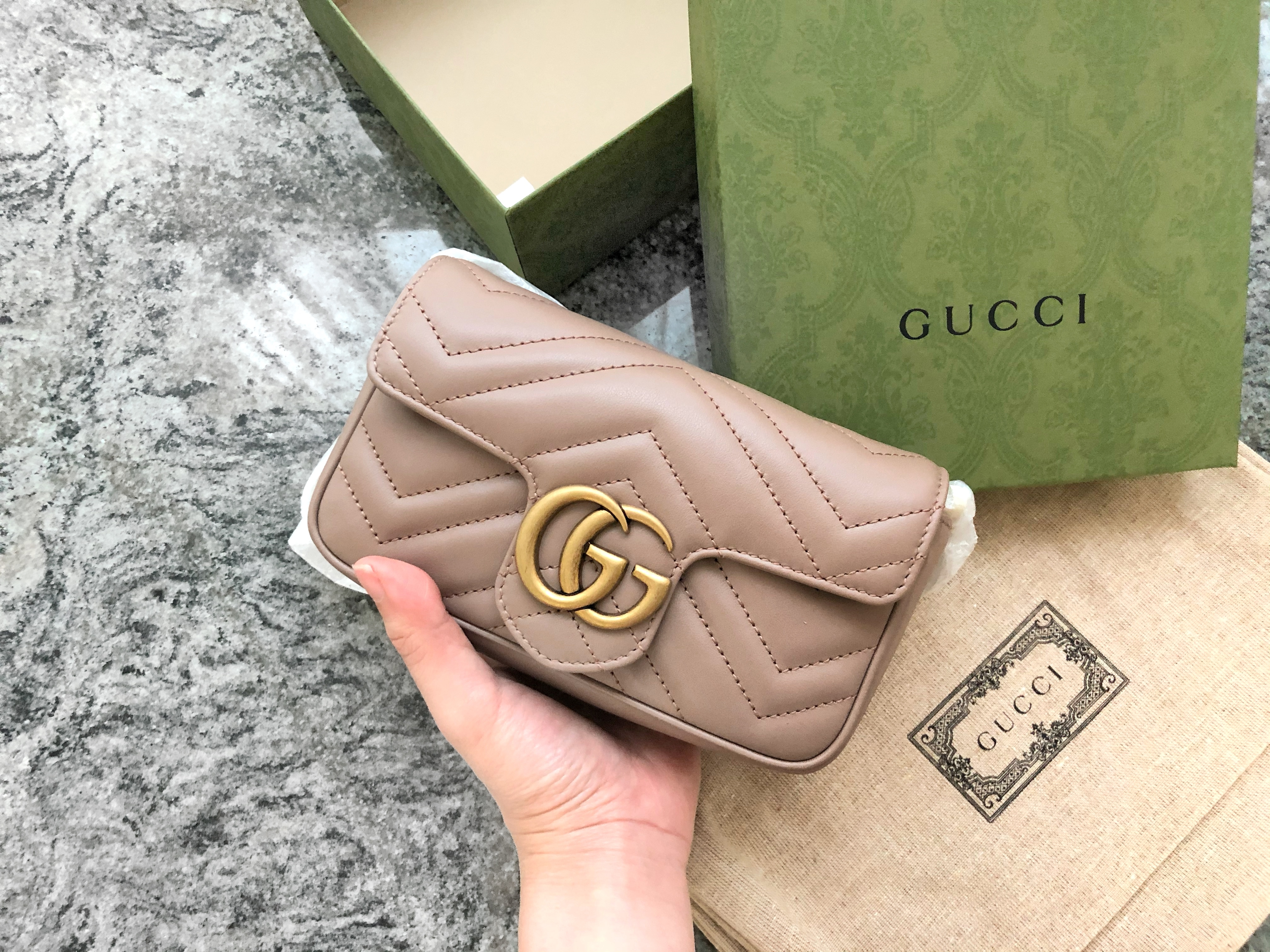 GUCCI GG Marmont Super Mini Bag