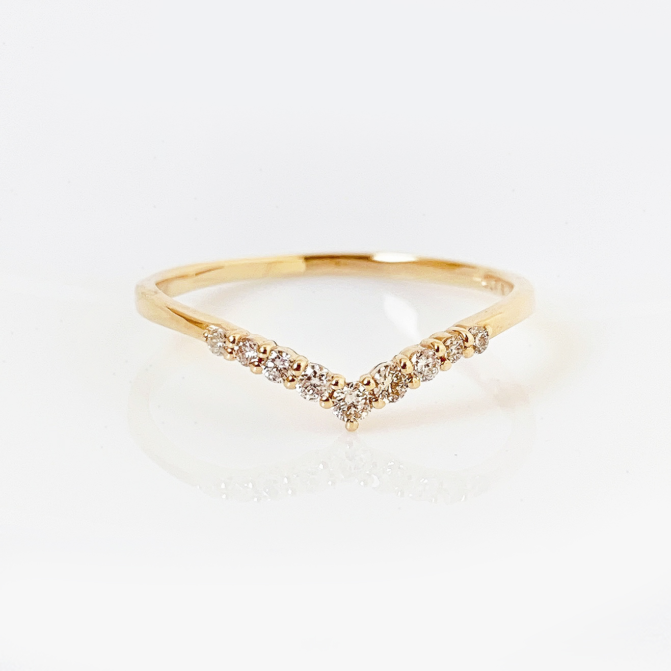 經典V型排鑽戒指