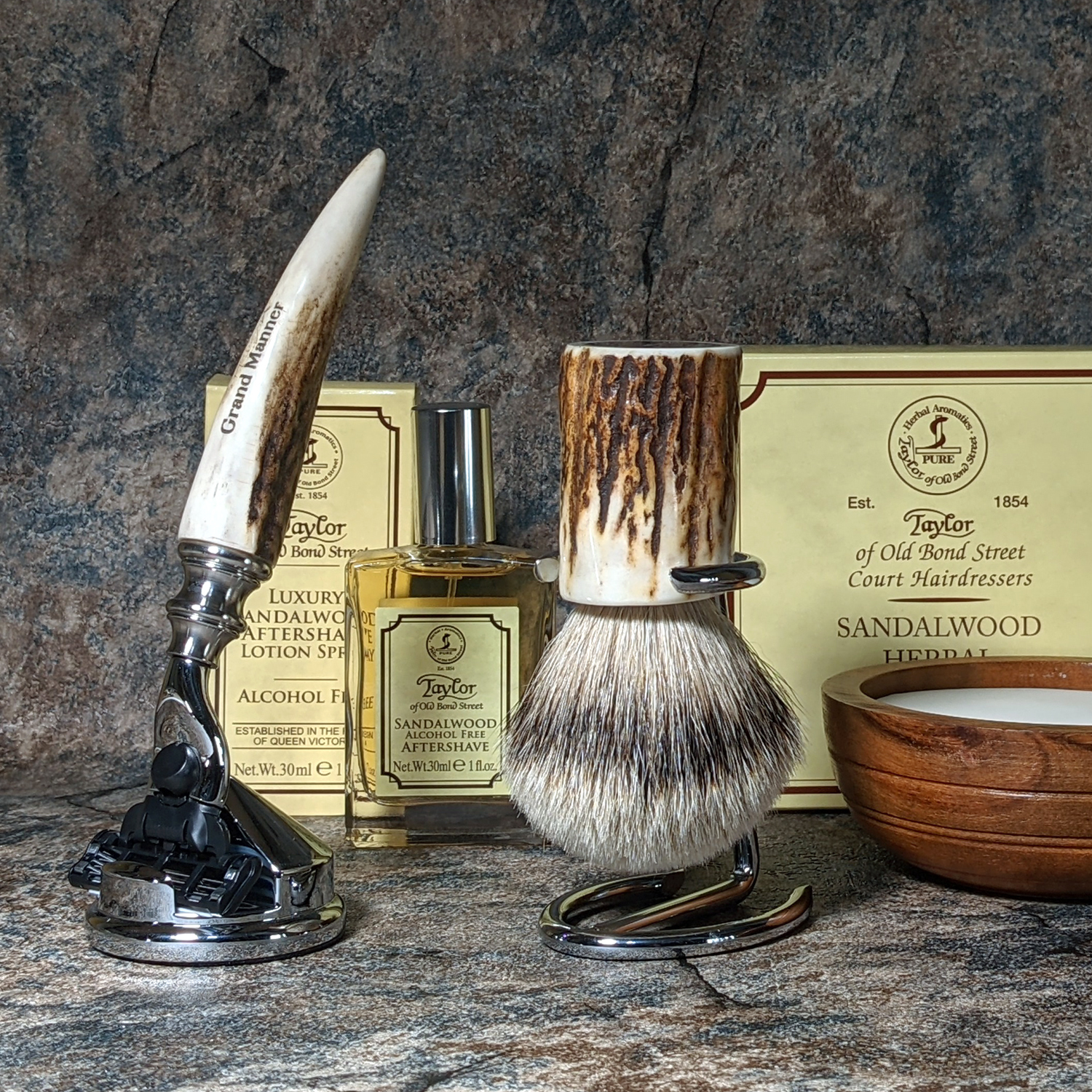 英國 Grand Manner 傳世鹿角 刮鬍刷（特級銀尖獾毛）