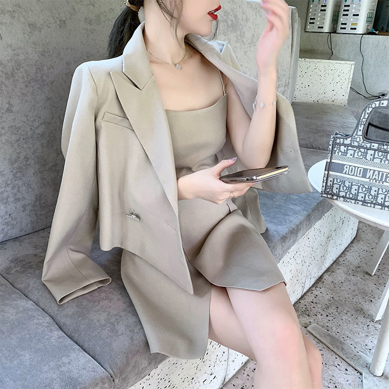 細肩帶+短版西裝(套裝)(多色)